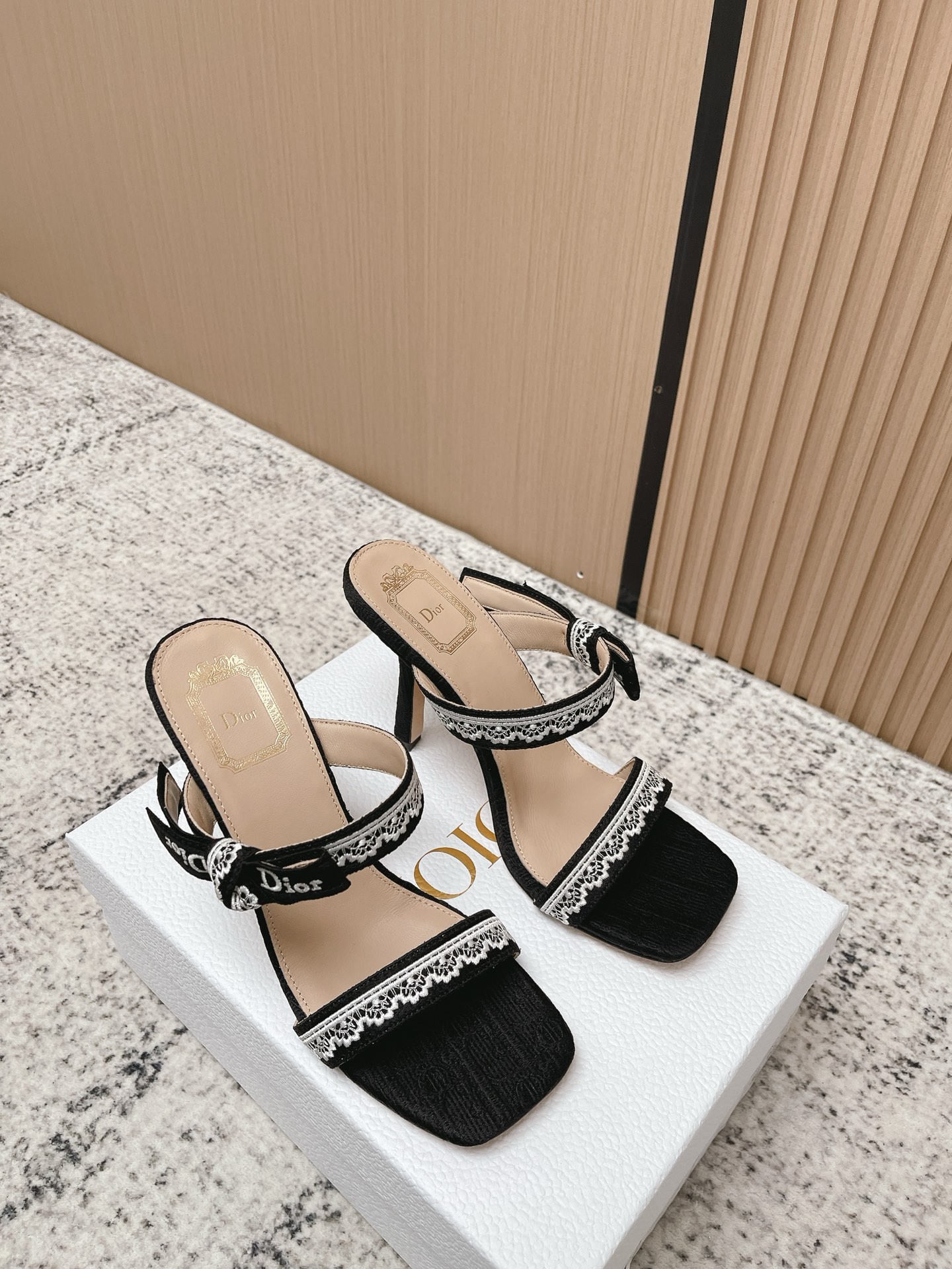 Dior Style Leather Women's Shoes style reference detail image 6 from source 775475