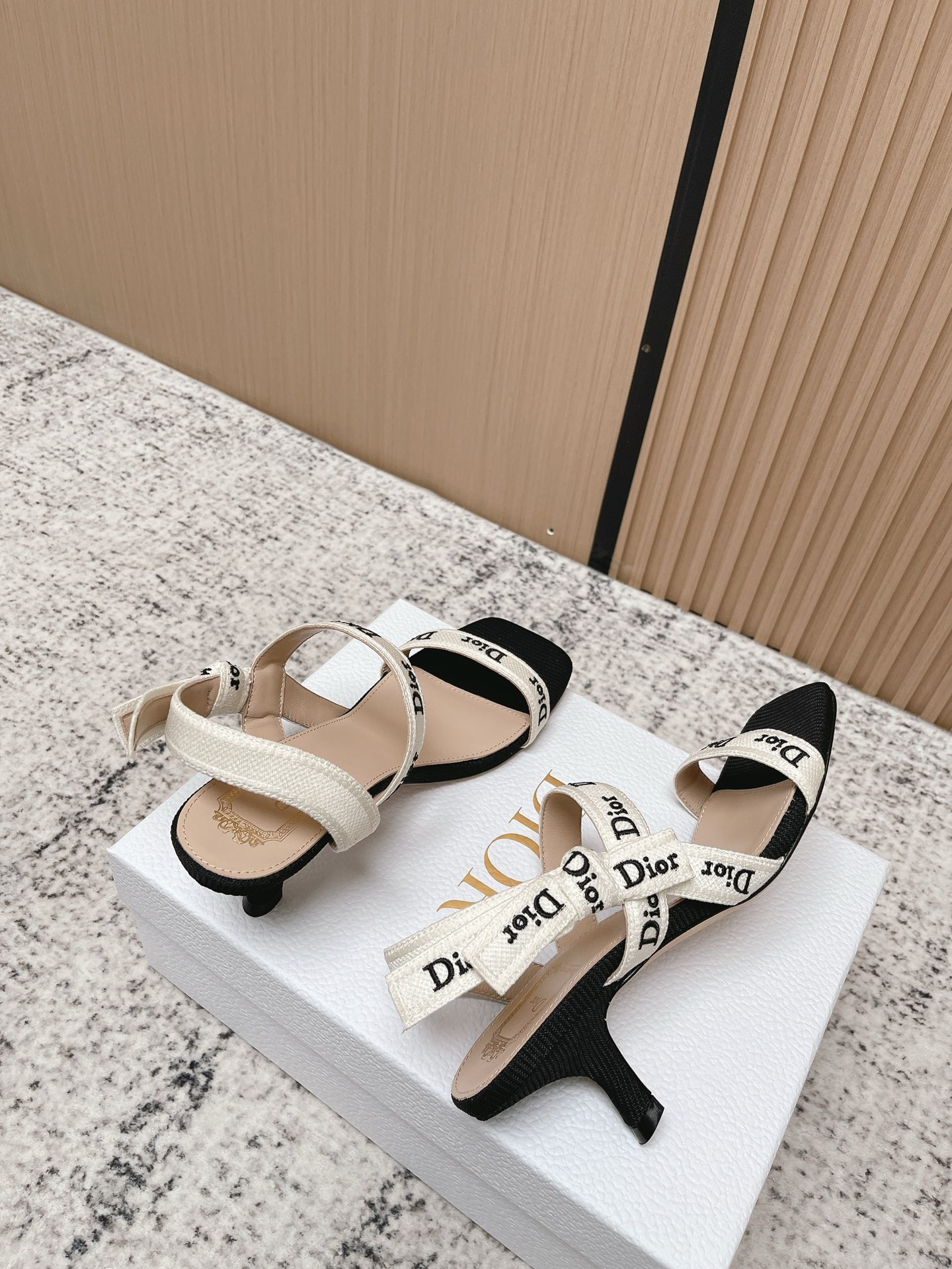Dior Style Leather Women's Shoes style reference detail image 4 from source 775477