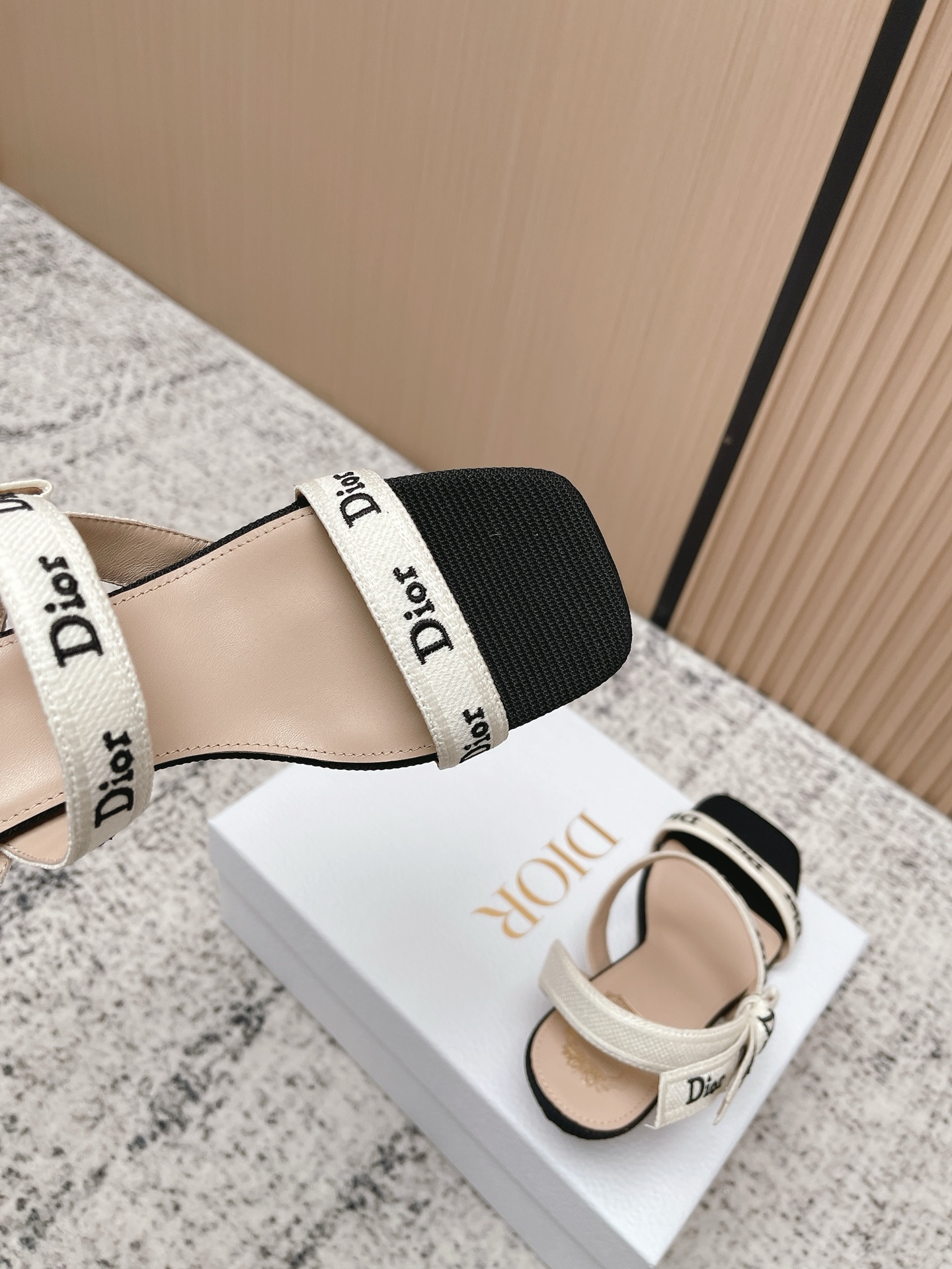 Dior Style Leather Women's Shoes style reference detail image 7 from source 775477
