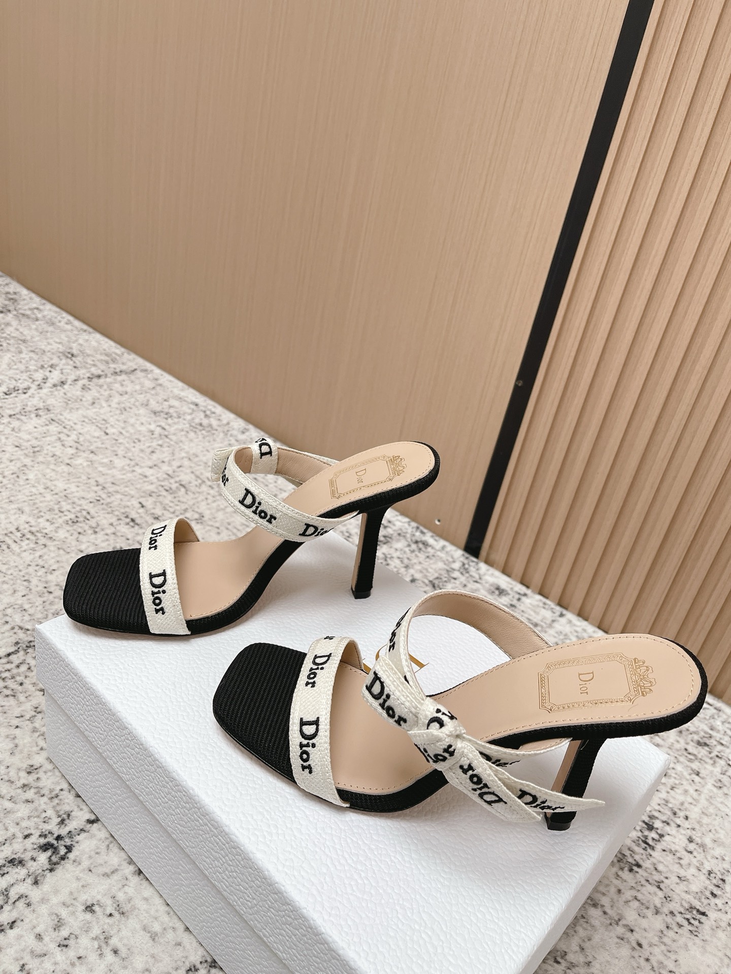 Dior Style Leather Women's Shoes Lookbook Reference image 2