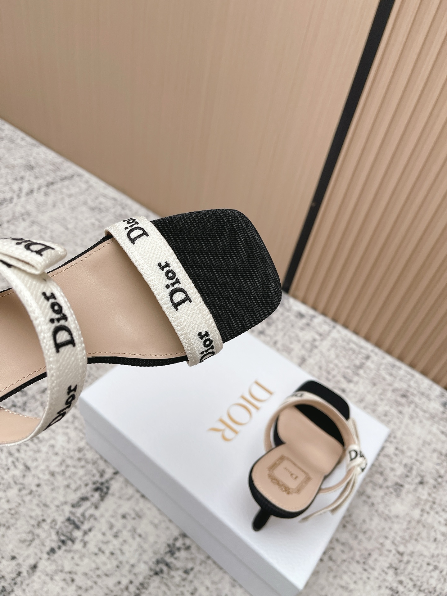 Dior Style Leather Women's Shoes style reference detail image 7 from source 775478