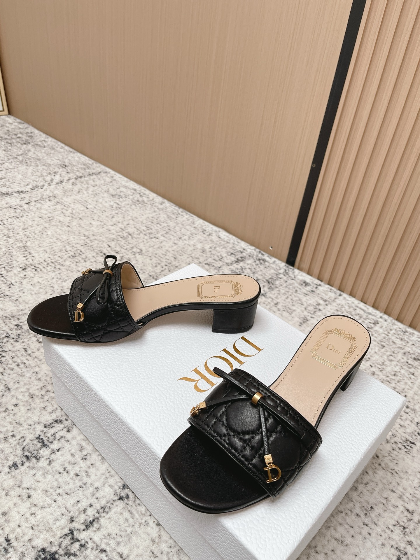 Dior Style Leather Women's Shoes style reference detail image 3 from source 775479