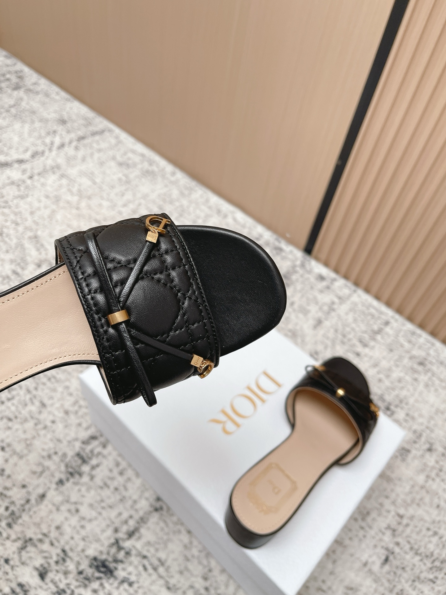 Dior Style Leather Women's Shoes style reference detail image 7 from source 775479