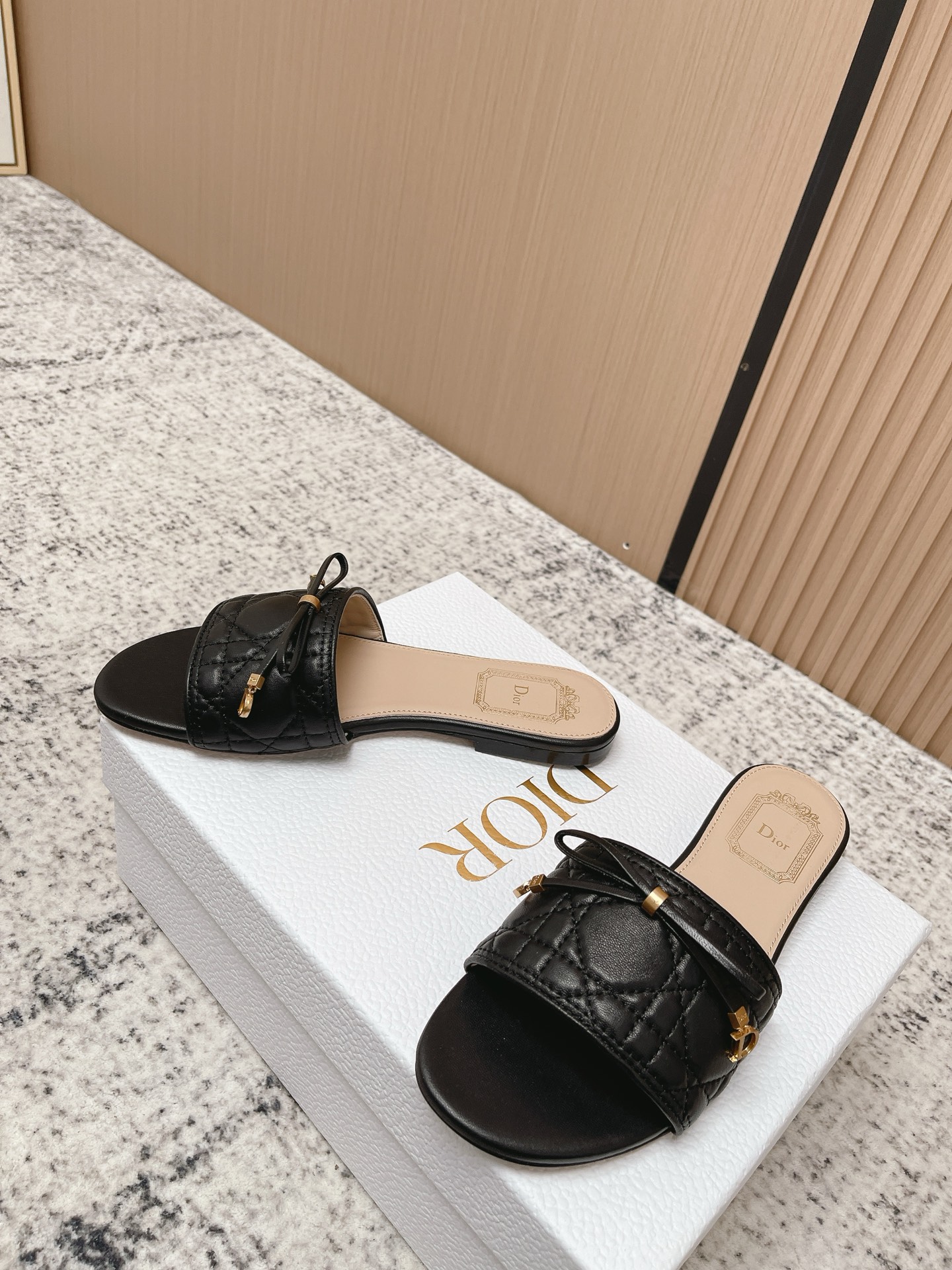 Dior Style Leather Women's Shoes style reference detail image 3 from source 775480