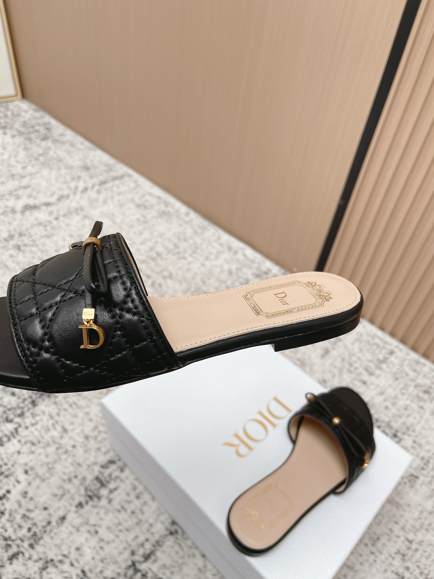 Dior Style Leather Women's Shoes style reference detail image 9 from source 775480