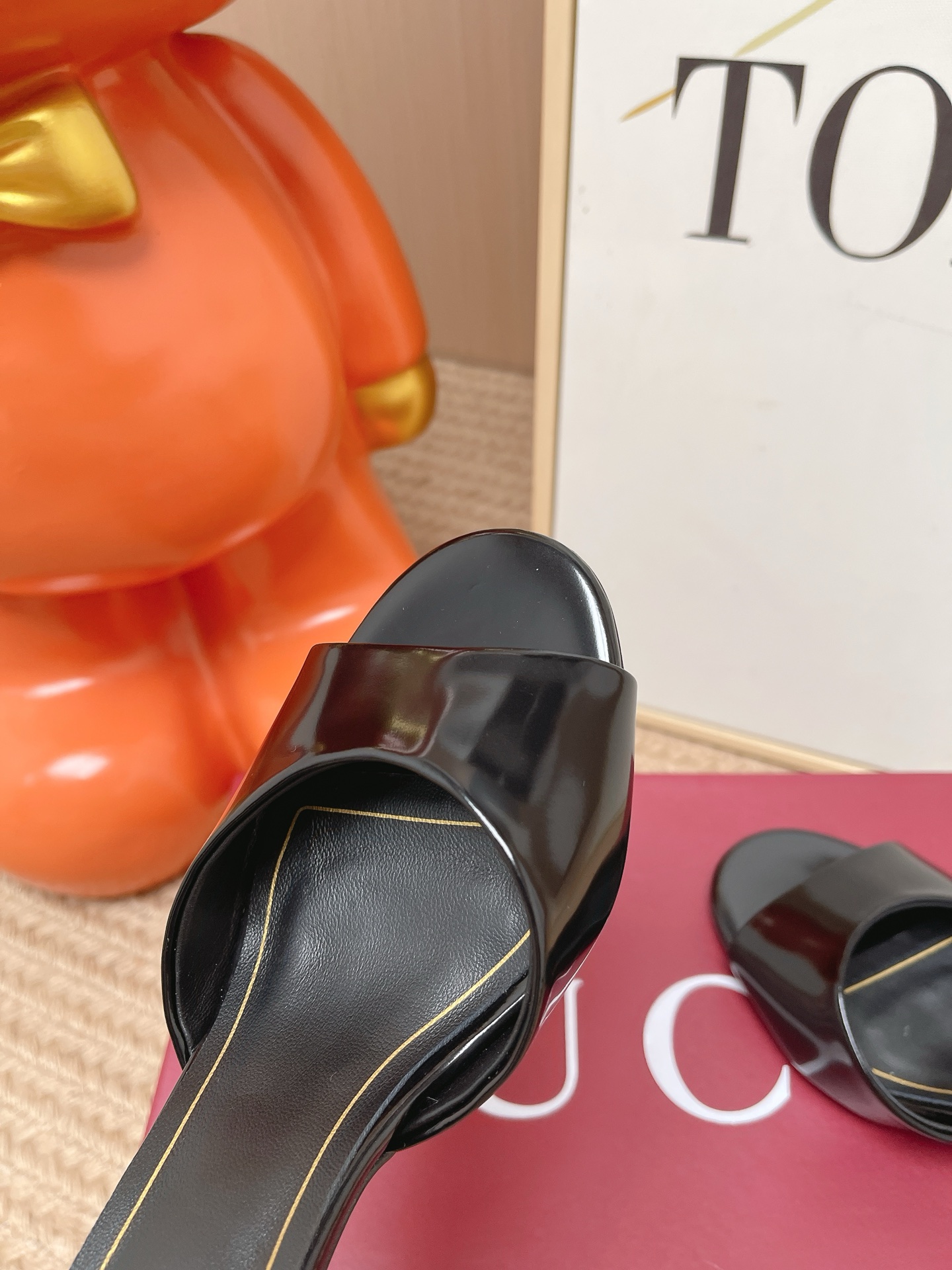 Gucci Slides