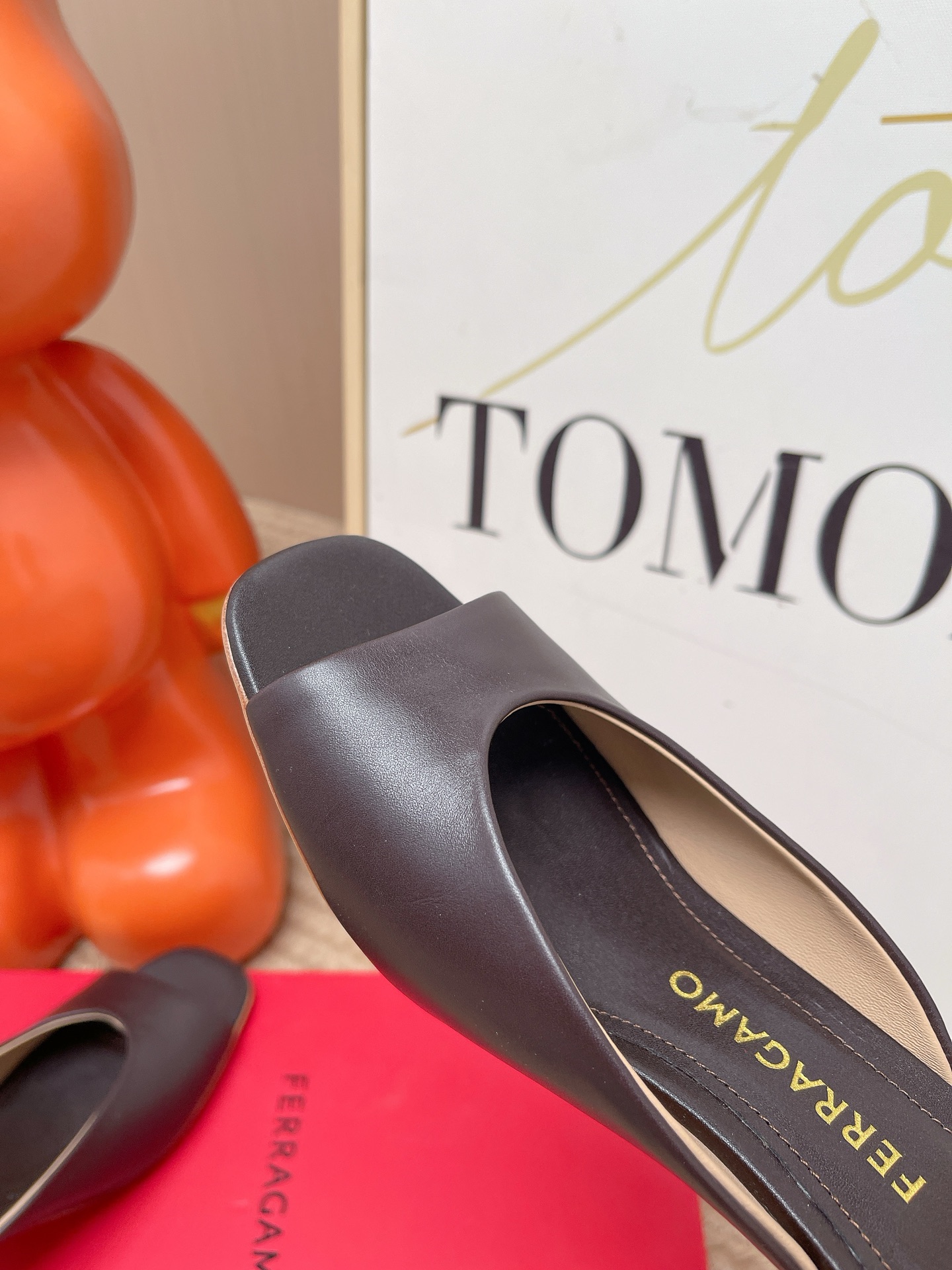 Ferragamo Slides