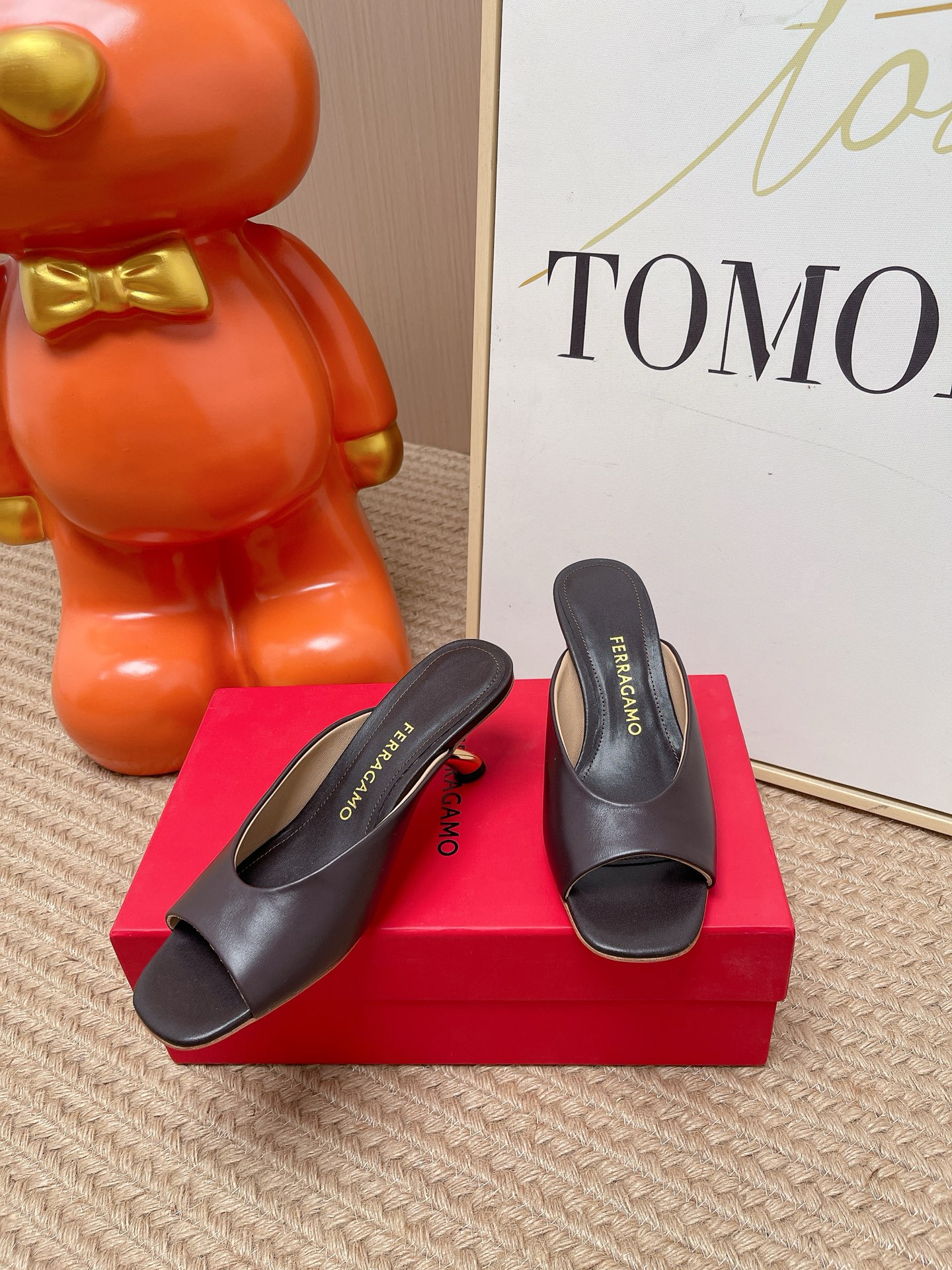 Ferragamo Slides