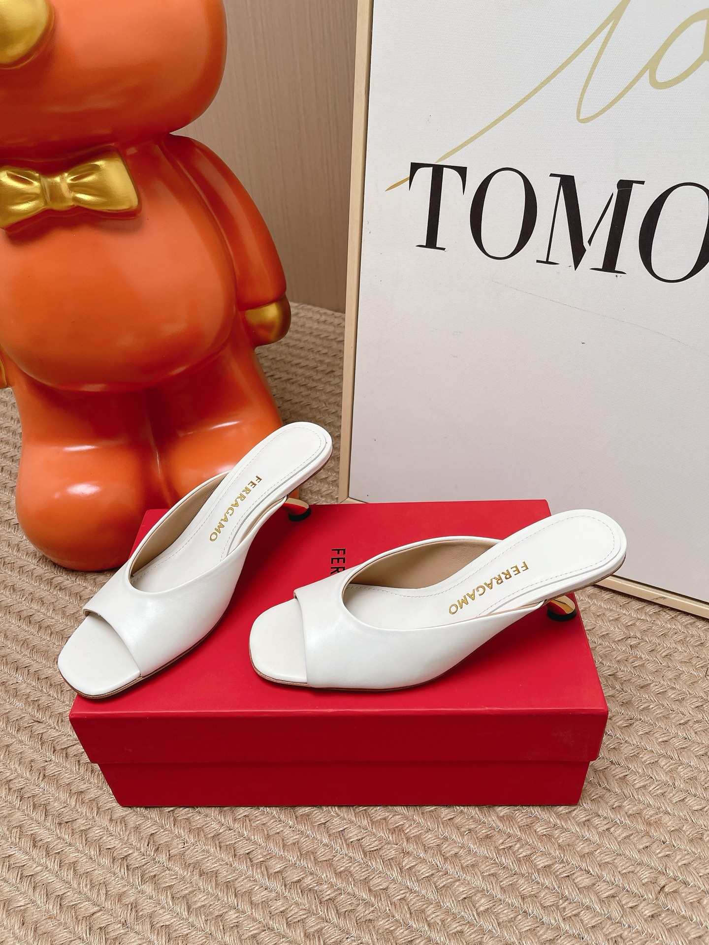 Ferragamo Slides
