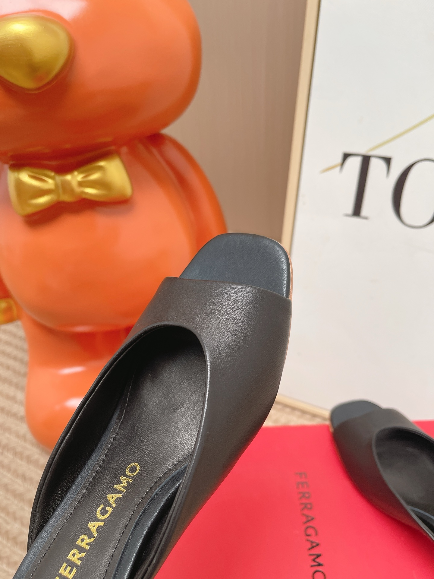 Ferragamo Slides