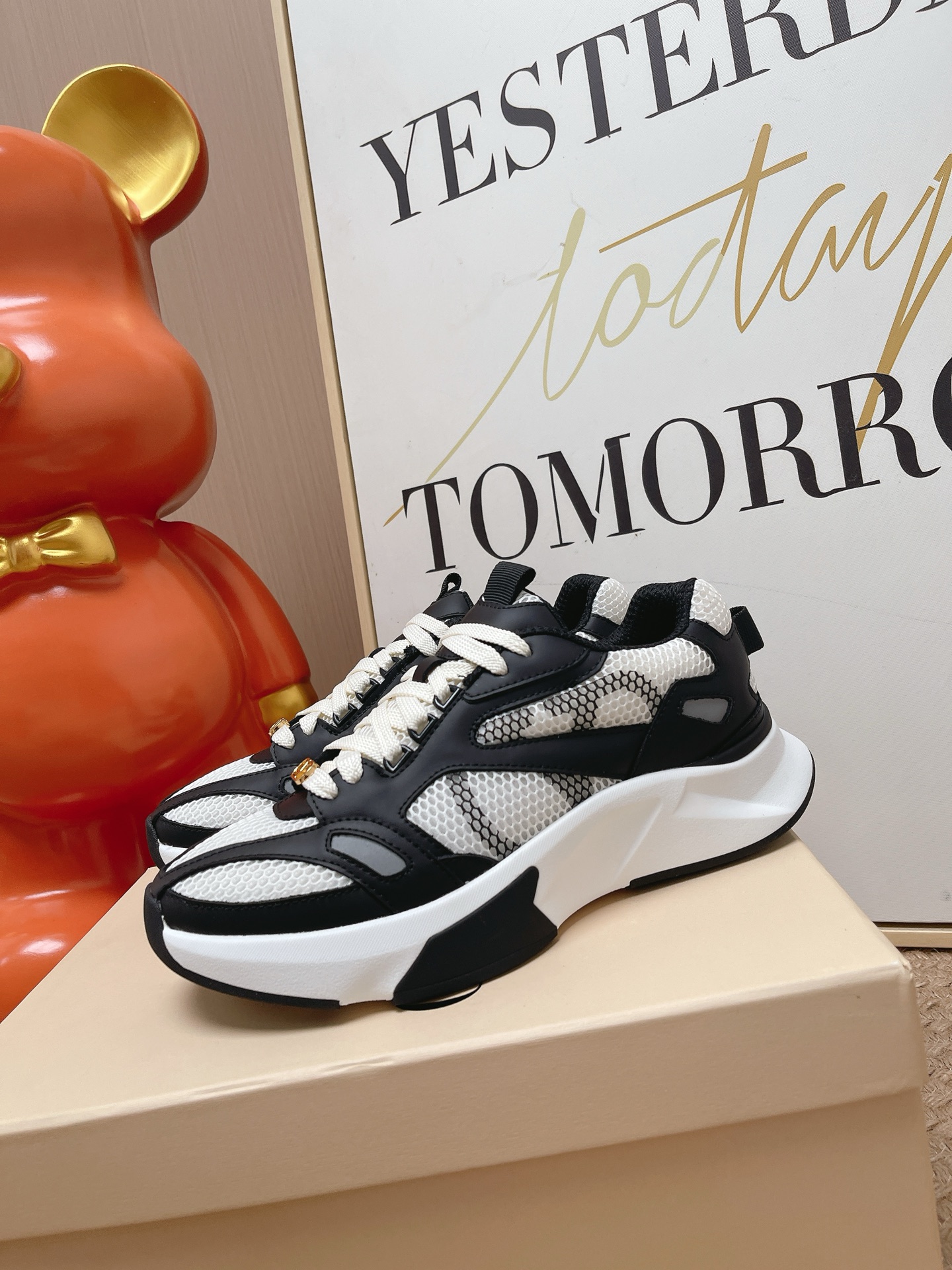 Valentino Sneakers