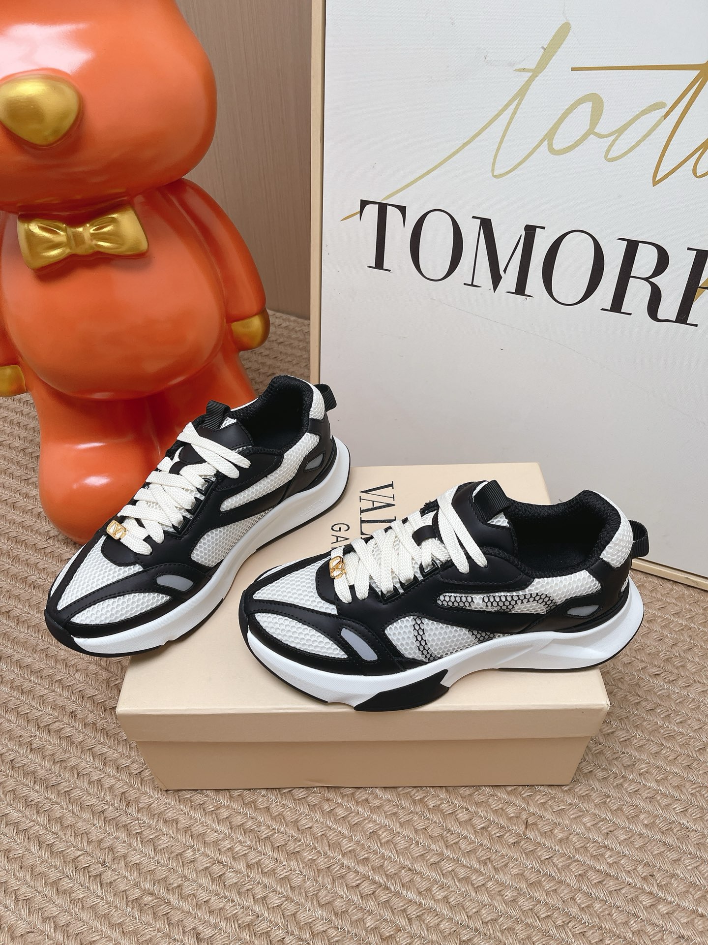 Valentino Sneakers