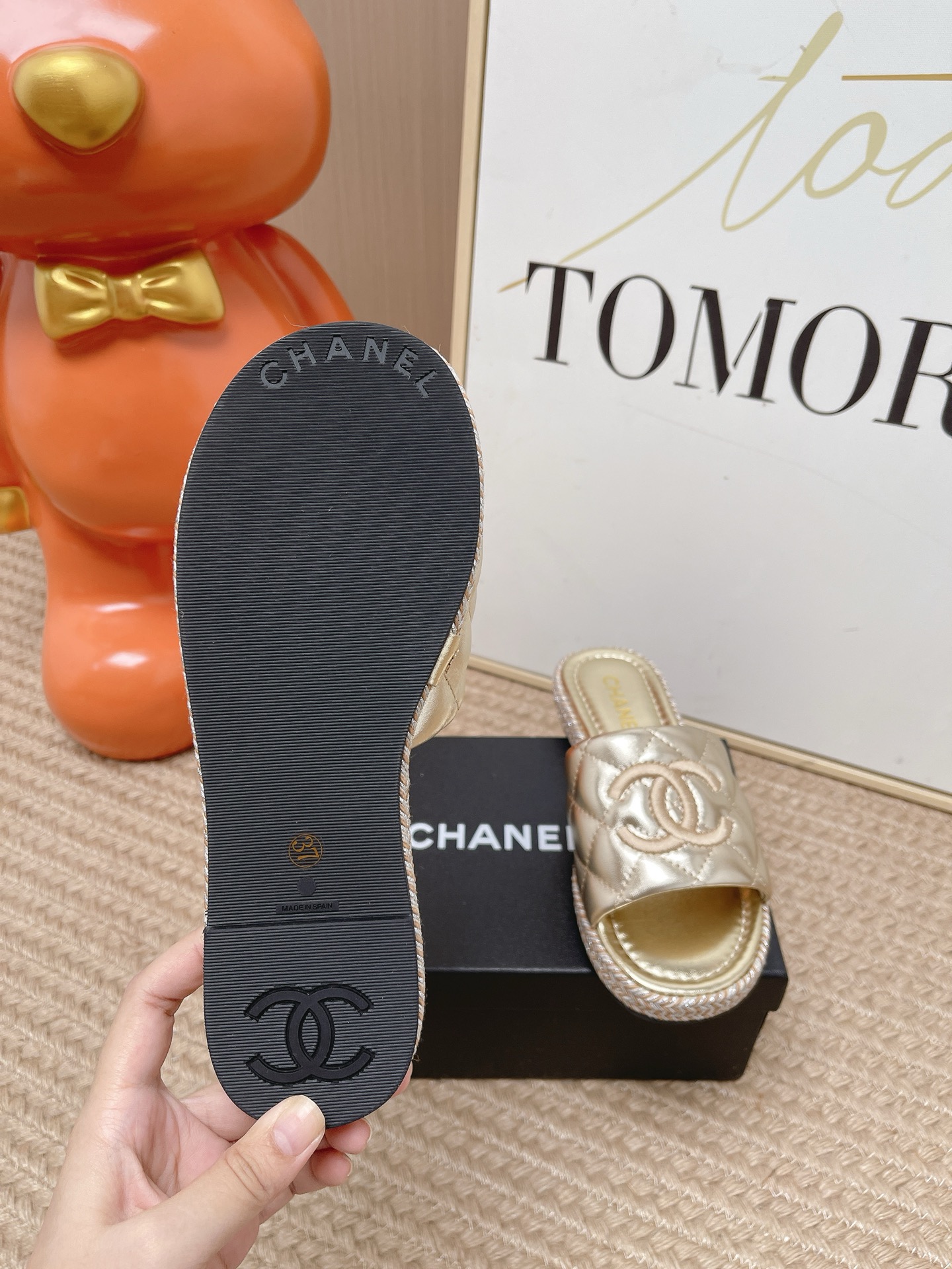 Chanel Slides