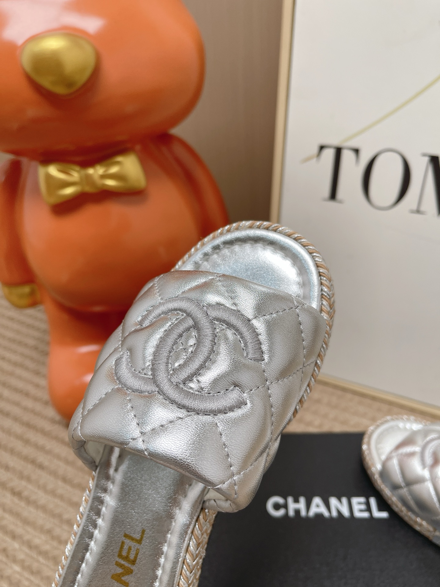 Chanel Slides
