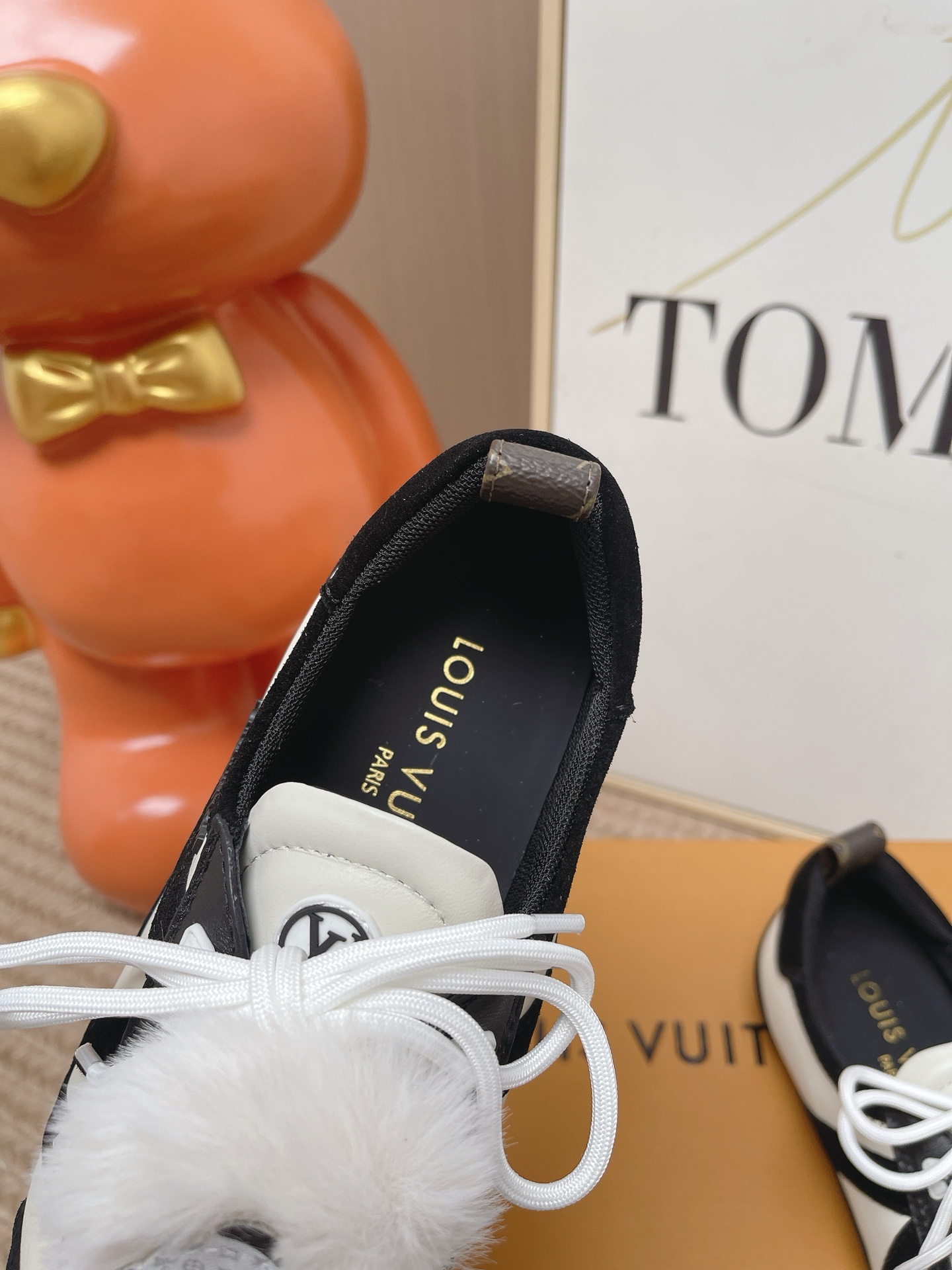 louis vuitton black white lv sneakerina