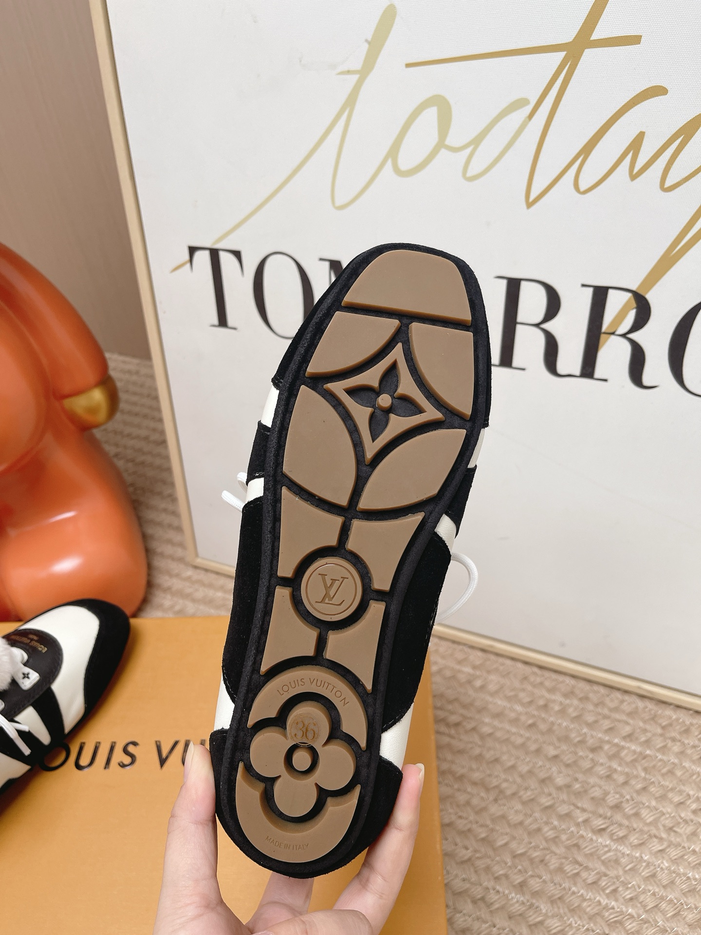 louis vuitton black white lv sneakerina
