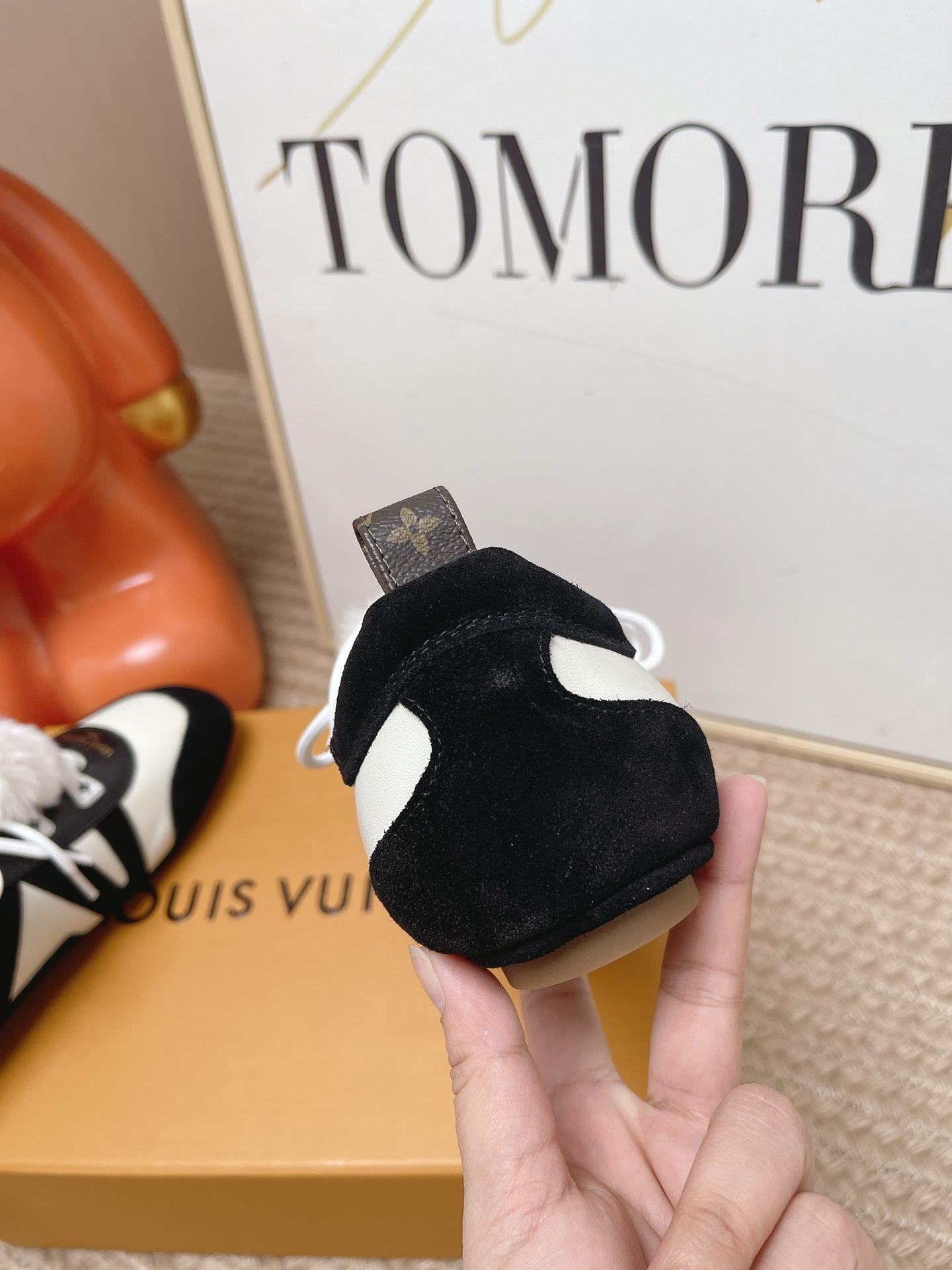 louis vuitton black white lv sneakerina