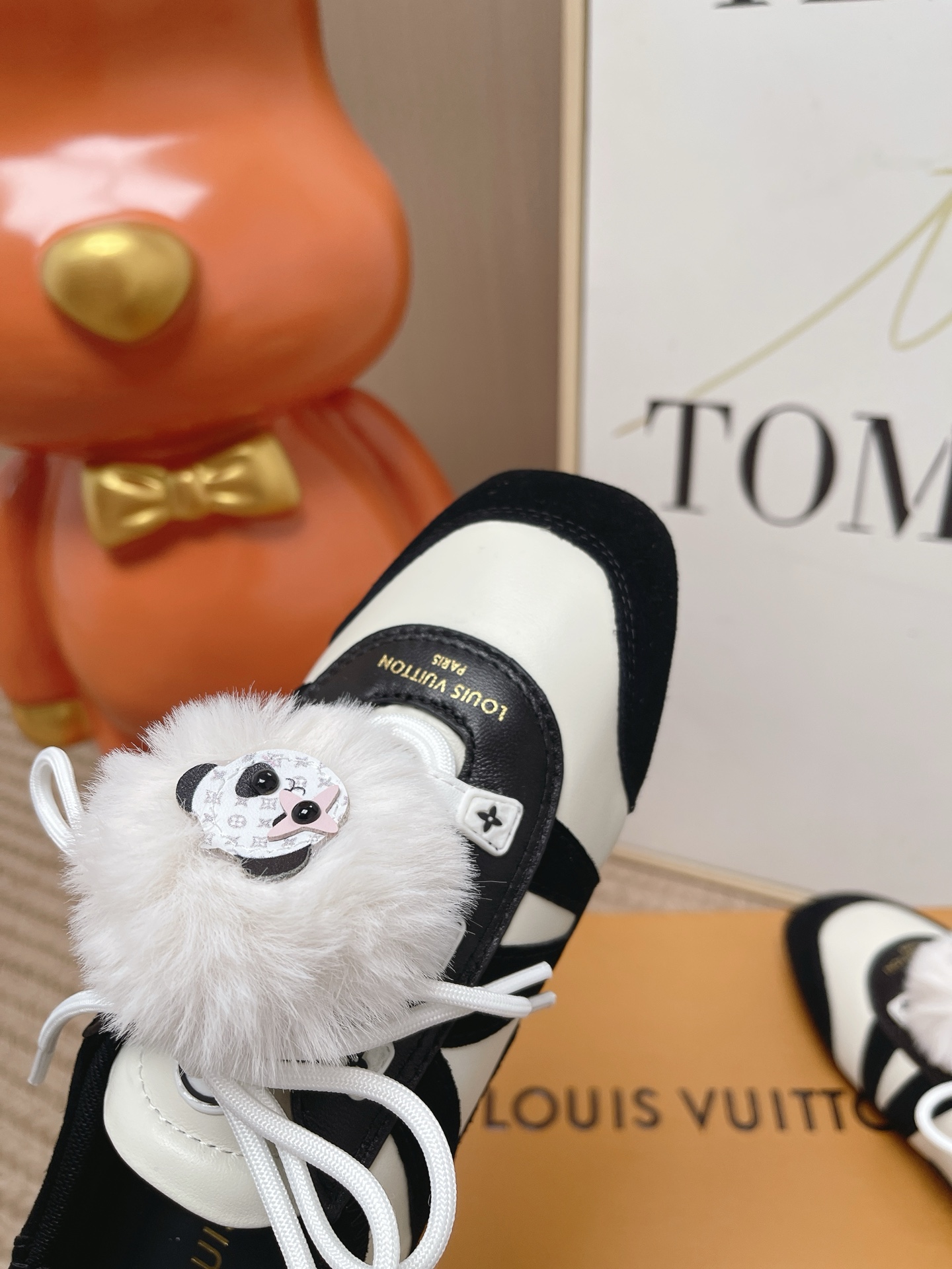 louis vuitton black white lv sneakerina