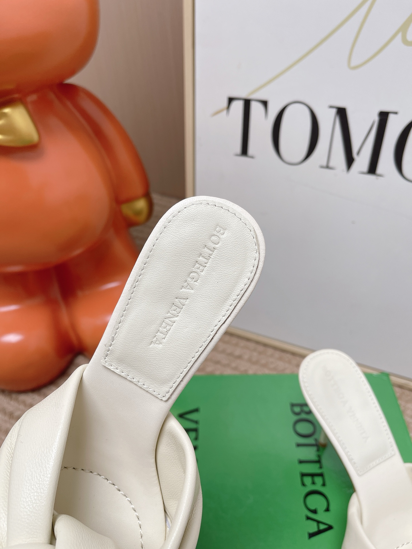 BOTTEGA VENETA White Knotted Sandals