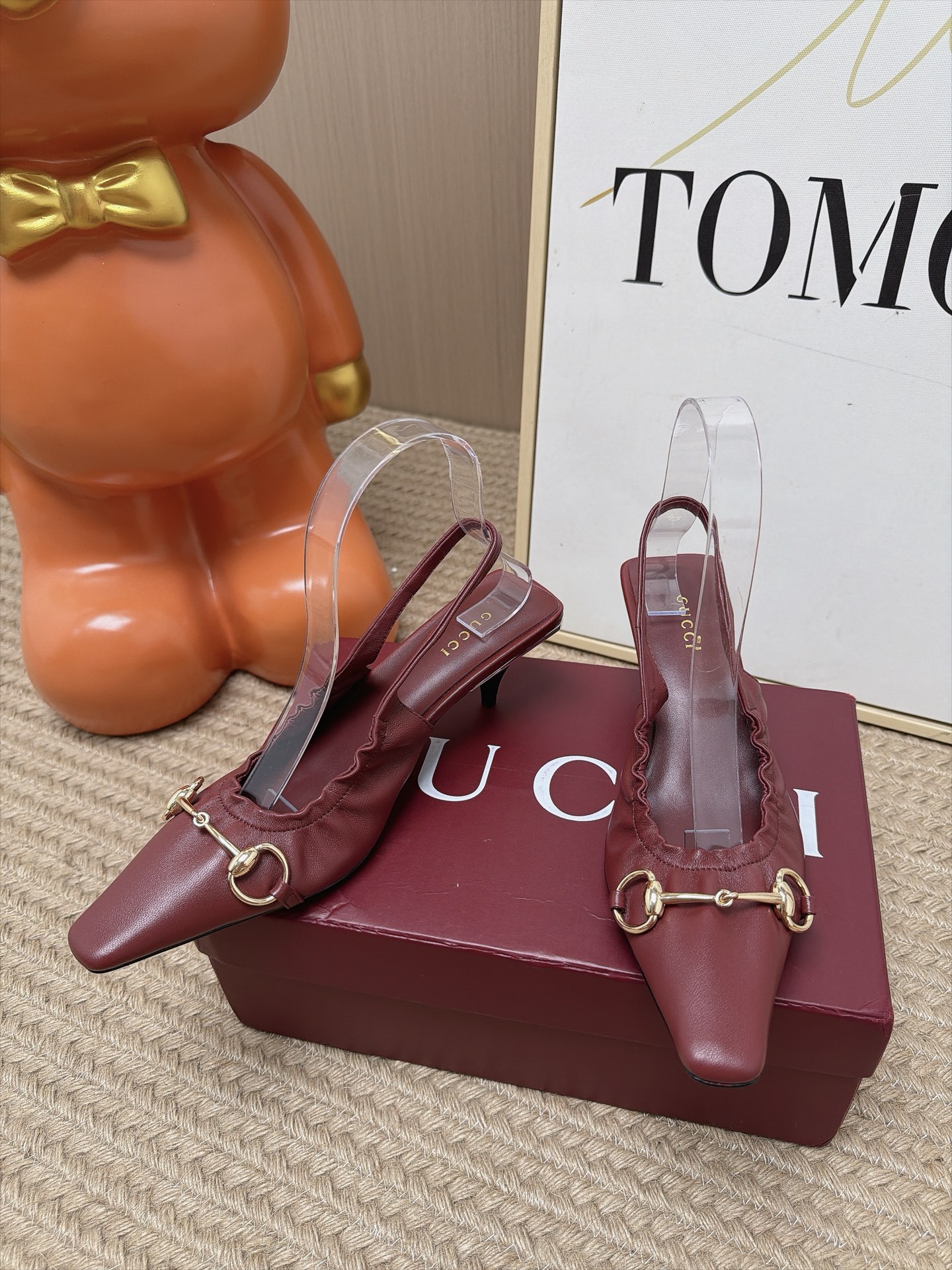 Женские туфли Gucci с каблуком в виде кота