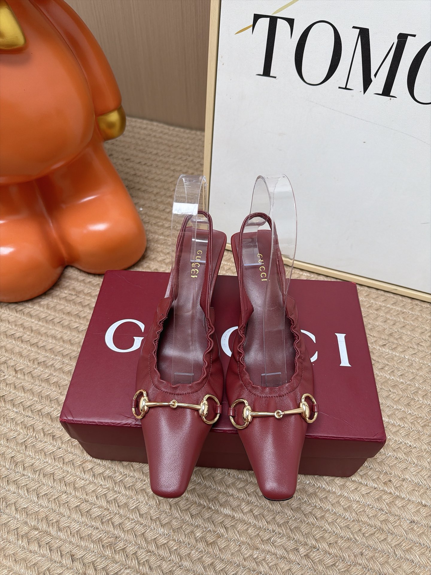 Женские туфли Gucci с каблуком в виде кота