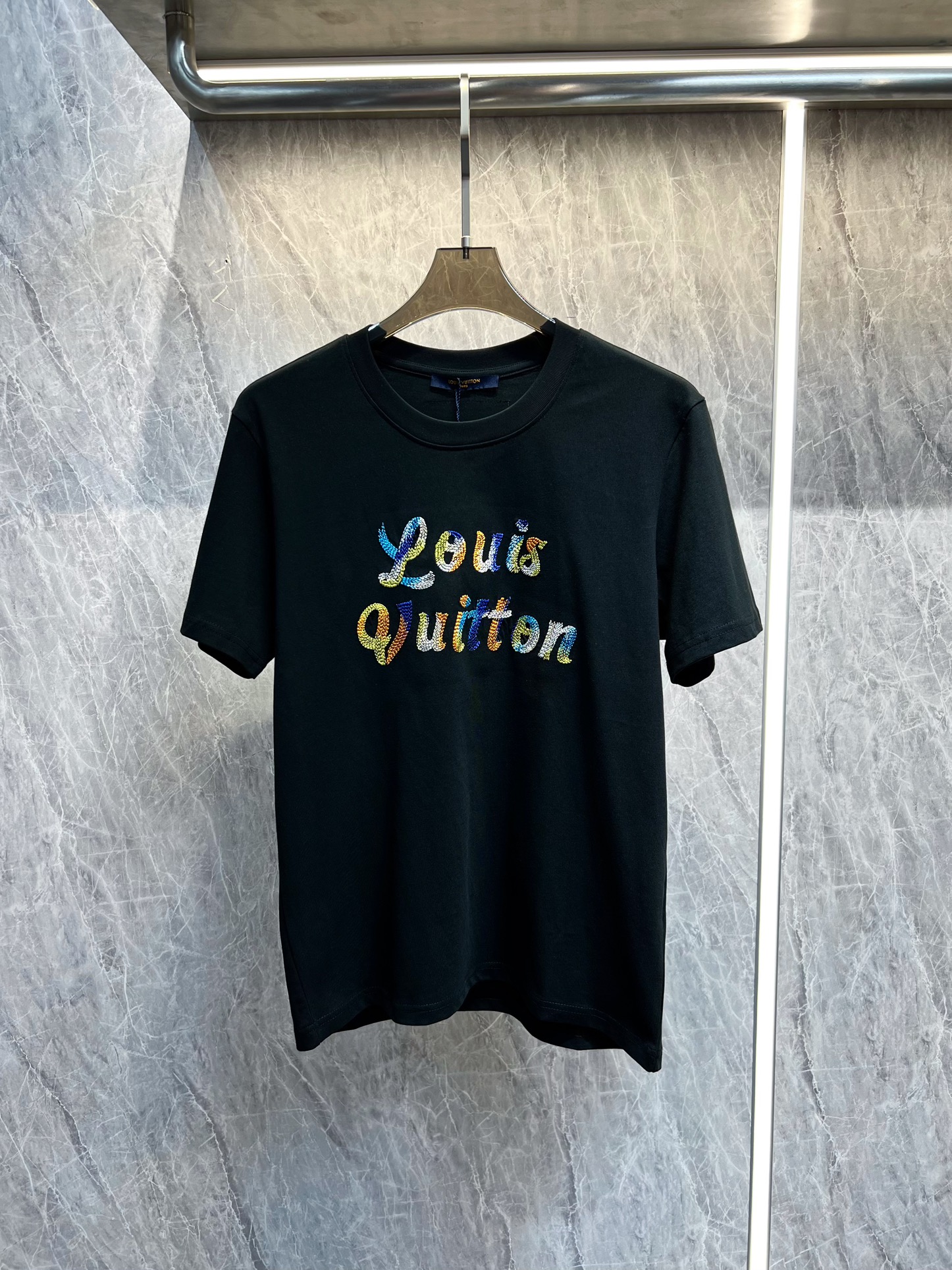 Louis Vuitton AAA
 Clothing T-Shirt Black White Spring/Summer Collection Fashion Short Sleeve