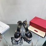 Valentino Knockoff
 Shoes High Heel Pumps Sandals Genuine Leather Patent Sheepskin Fashion
