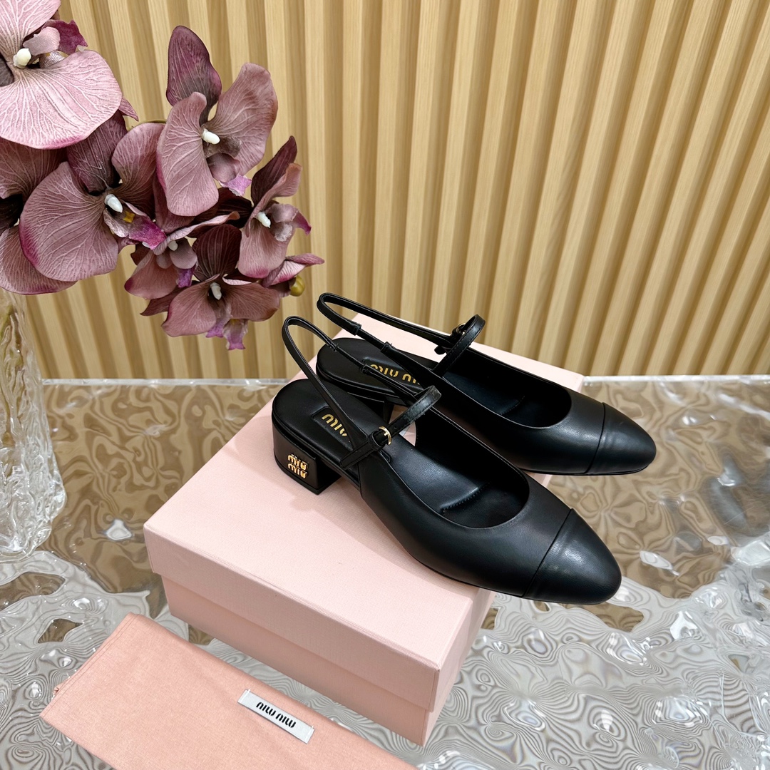 High Quality Happy Copy
 MiuMiu Sandals Single Layer Shoes Best Designer Replica
 Cowhide Genuine Leather Sheepskin Fashion