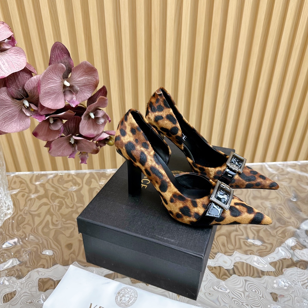 Versace Pumps Mit Hohem Absatz Einlagige Schuhe Rindsleder Ziegenhaut Pferdehuhn Schaffell Medusa