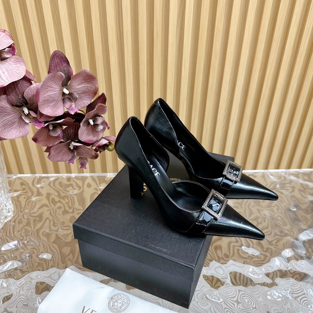 Versace Spitze
 Pumps Mit Hohem Absatz Einlagige Schuhe Nur hochwertige verkaufen
 Rindsleder Ziegenhaut Pferdehuhn Schaffell Medusa