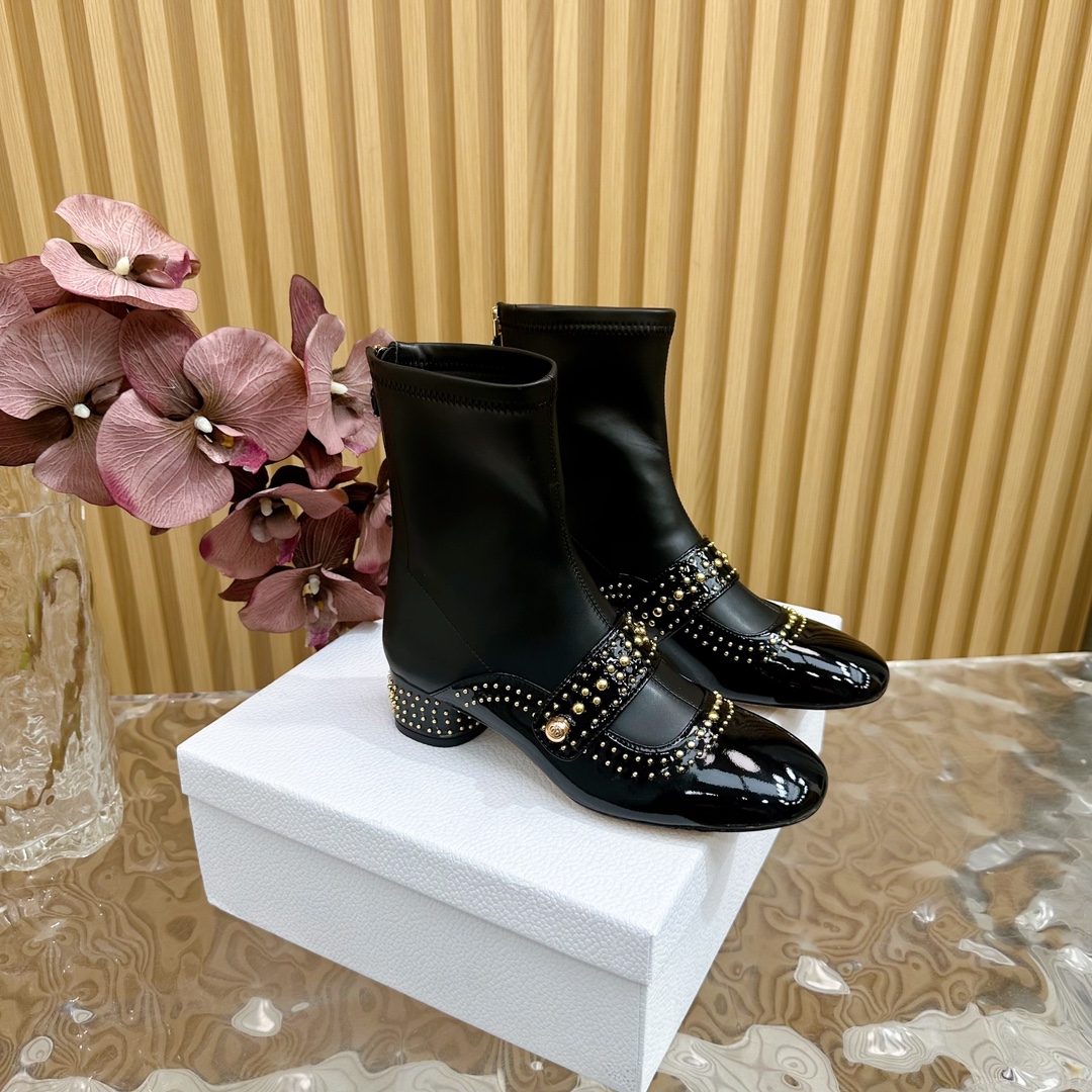 Dior Belle-D Punk Studded Ankle Boots - Black Leather, Size 35-39 3 i1726072164 1500 1