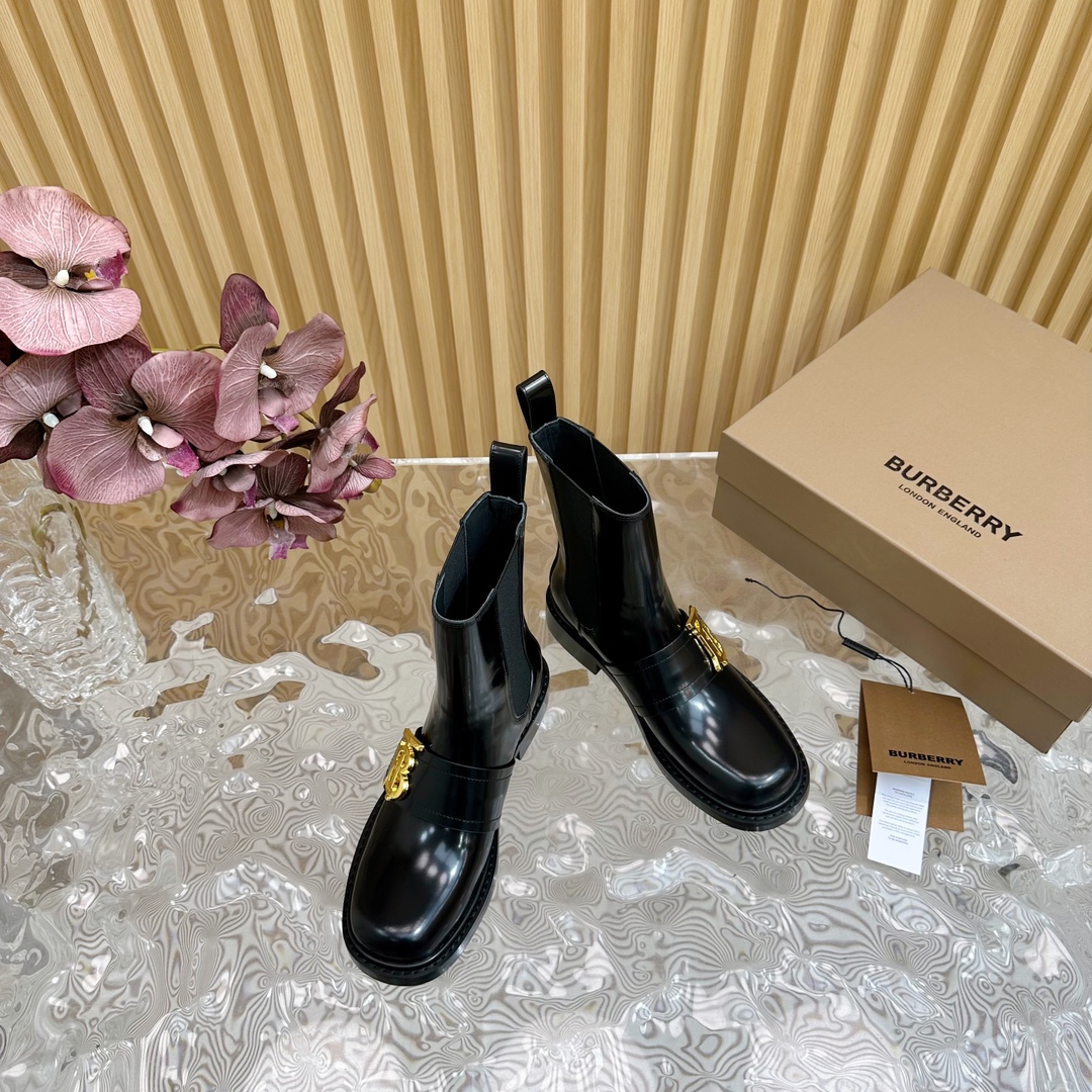 Burberry Classic Luxury Leather Shoe Loafer Ref 6