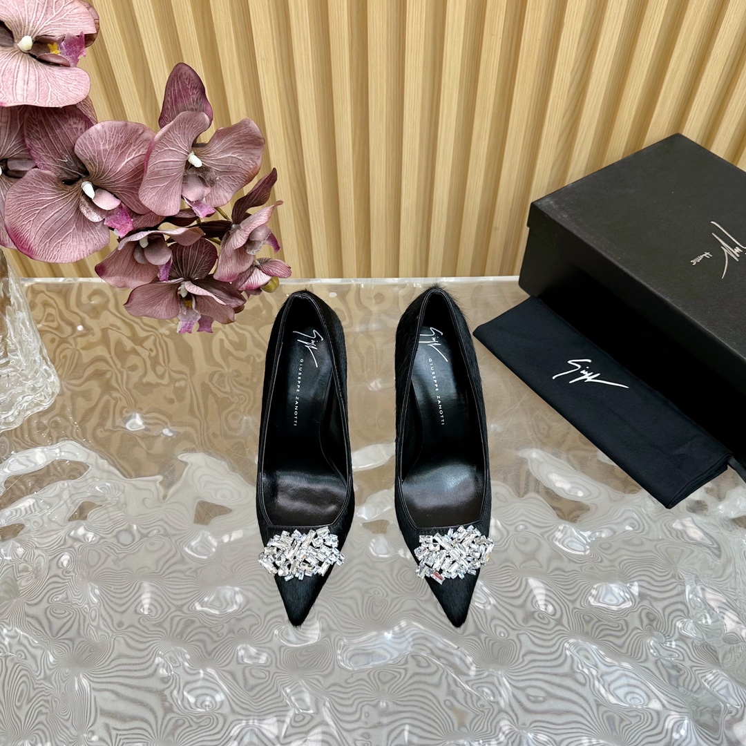 Giuseppe Zanotti Women’s High Heels Collection Overview: Luxury Italian Design, Horse Hair Shoes. - 图片 4