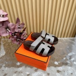 Hermes Sapatos Chinelos Unissexo Couro de vaca Colecção Primavera/Verão 1 Hermes Sapatos Chinelos Unissexo Couro de vaca Colecção Primavera/Verão