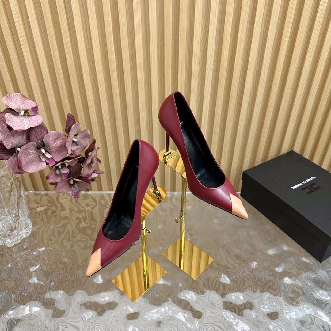 NO:129387,The top version of the market, exclusive new model released, the entire series has successively launched all heel-shaped models, and finally ushered in it. A light luxury brand, Elisabetta Franchi Elisabetta Franchi, beautiful high-heel fashion show sandals, ELISABETTA FRANCH is a fashion brand from Italy. —————————————————————————————— Prepare to welcome a wave of beautiful pointed high-heeled heart-warming snipers. The small gold bars show the cold and cool atmosphere and the sexy pointed toe collision. Simple and high-end. The heel is stable and elegant. The flash drill strap and velvet upper lit up the romantic atmosphere, the thin heel beauty gives a new 