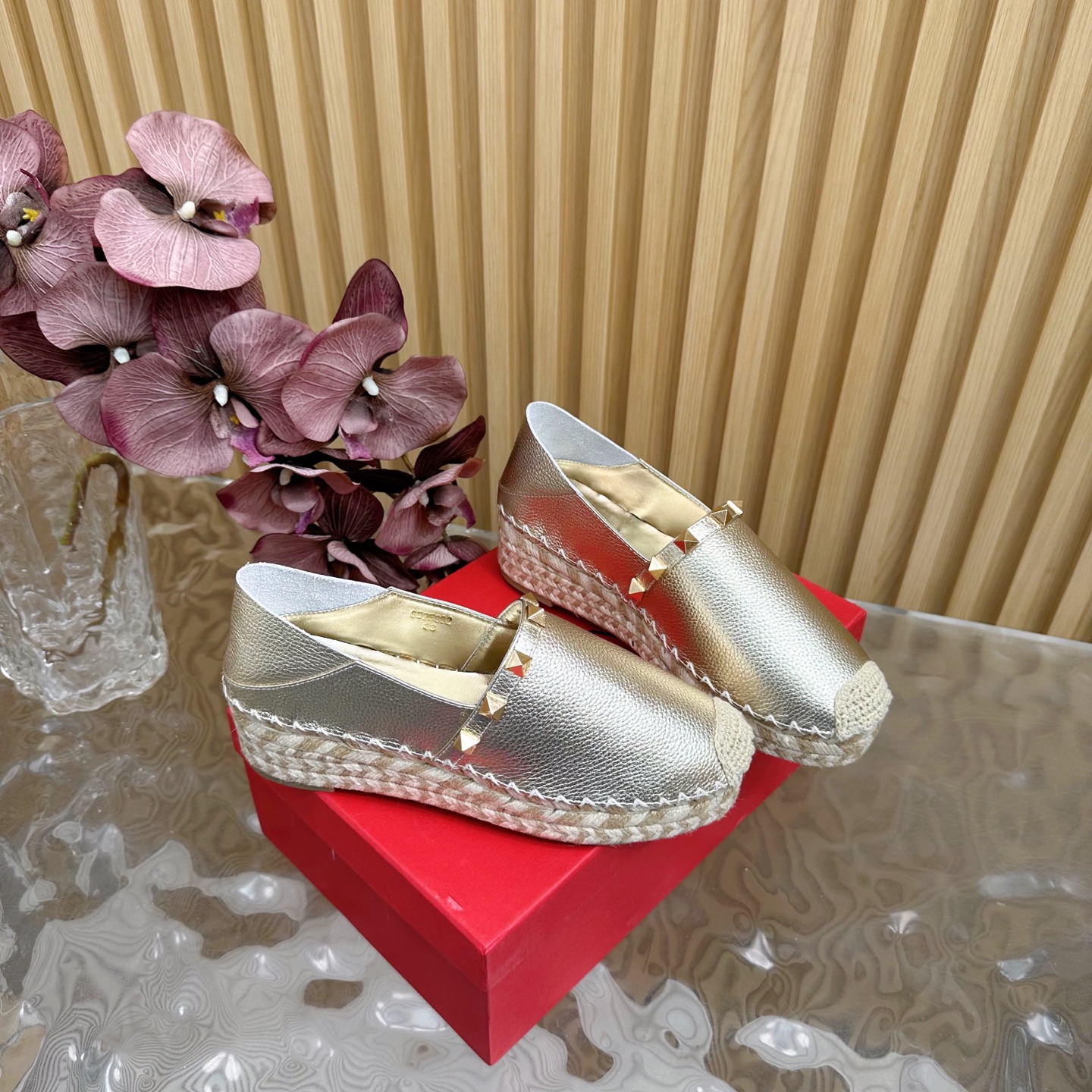 Valentino Garavani Metallic Leather Espadrille Flats With Studs 2 i1742415077313 6908 0 1