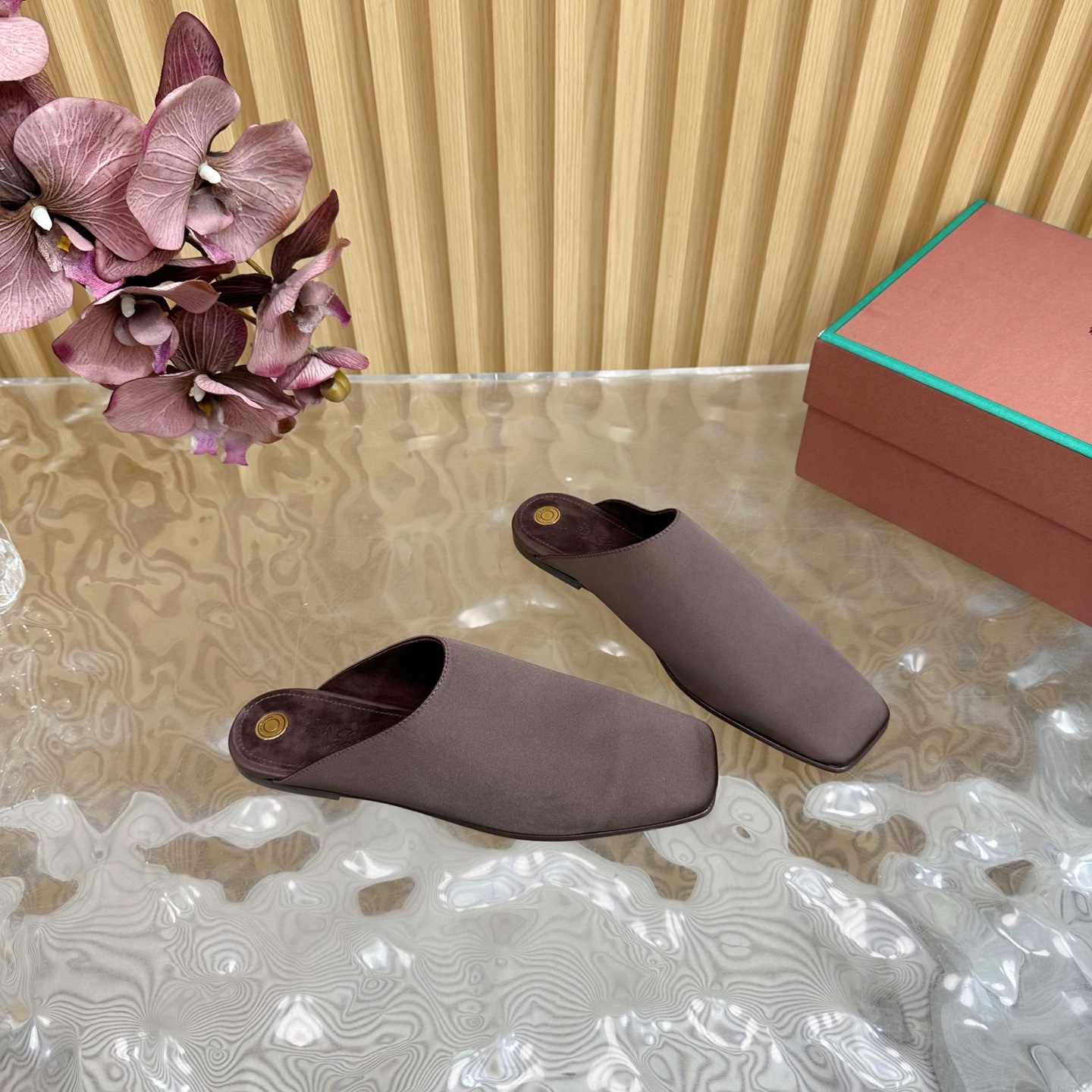 Loro Piana Women's Classic Elegant Mules Minimalist Style Slippers 7 i1742547049131 6473 0 5