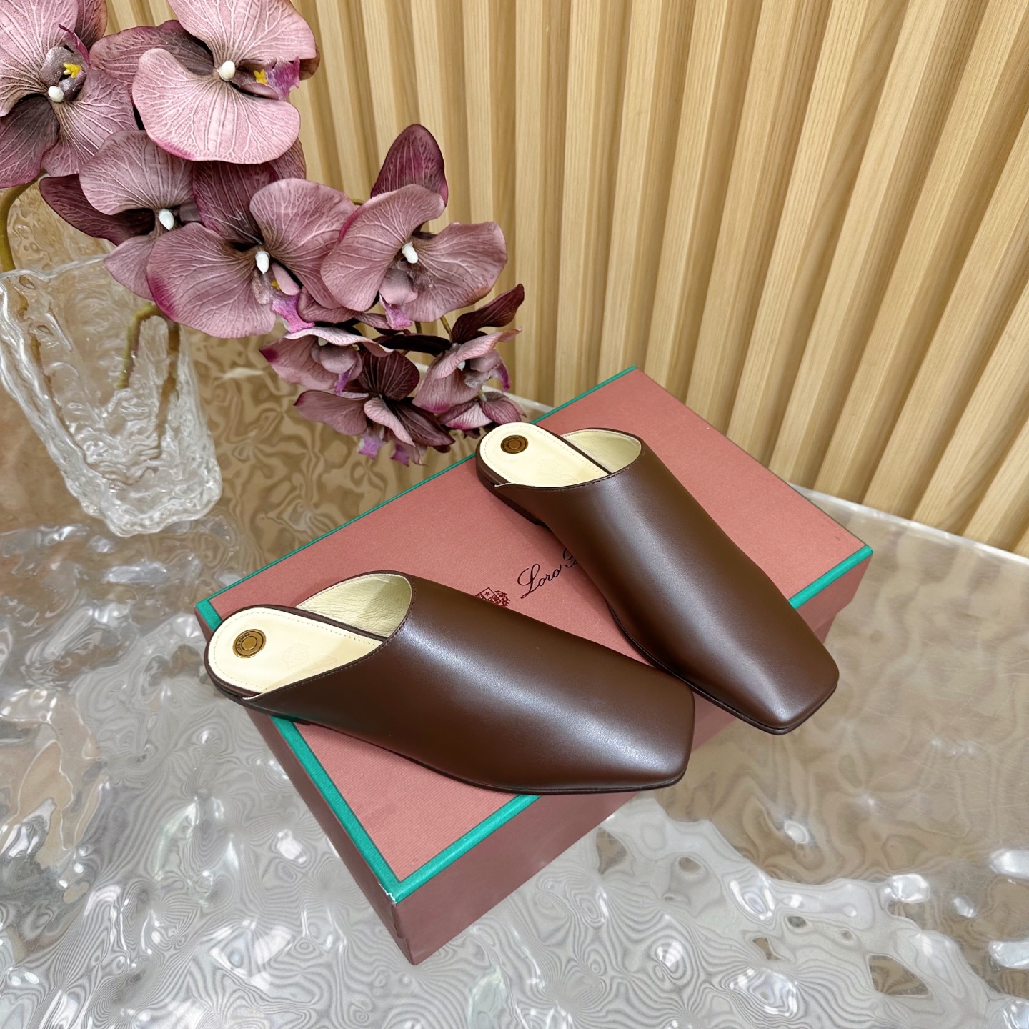 Loro Piana Women's Leather Witch Flat Mules Minimalist Style Retro Shoes