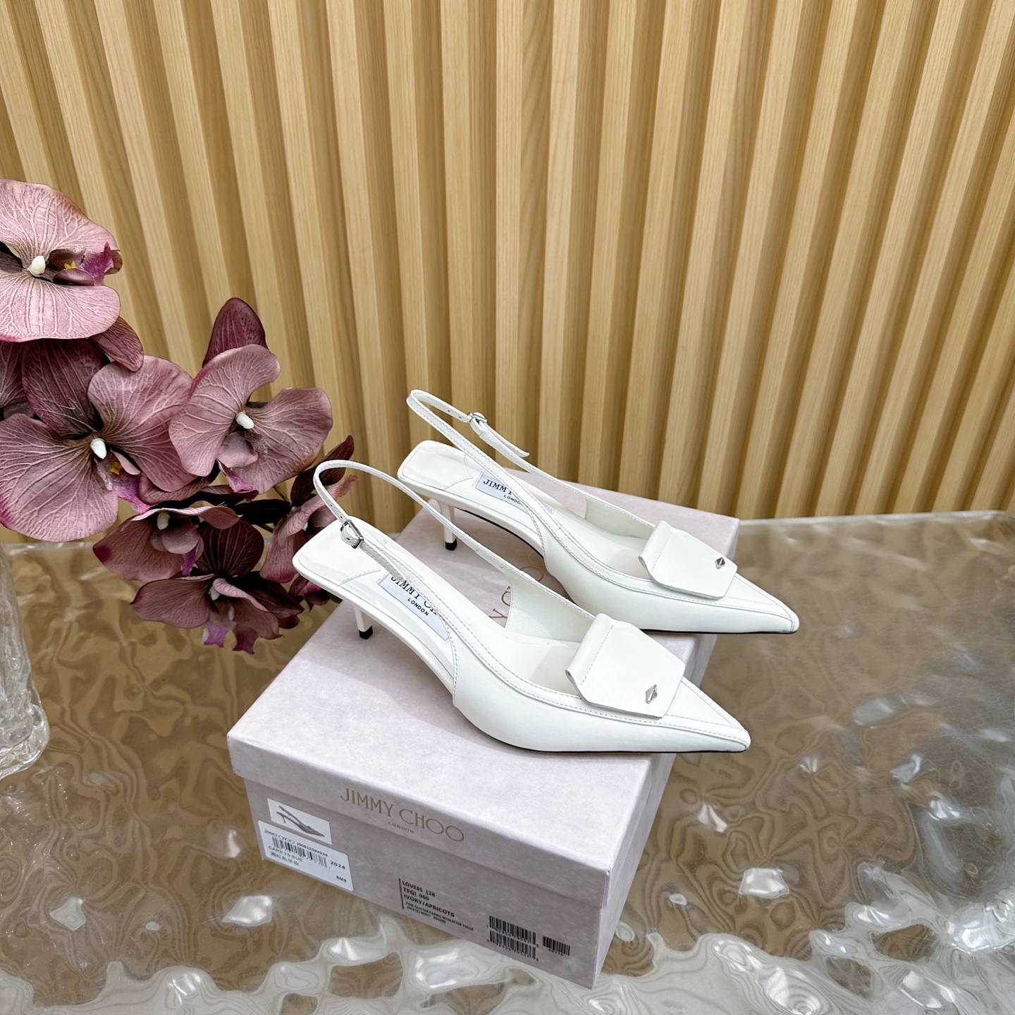 NO:249683,Jimmy Choo 2025 early spring new high-heeled hollow sandals —————————————————————————————————————————————————————————————————————————————————————————————————————————————————————————————————————————————————————————————————————————————————————————————————————————————————————————————————————————————————————————————————————————————————————————————————————————————————————————————————————————————————————————————————————————————————————————————————————————————————————————————————————————————————————————————————————————————————————————————————————————19860909Jimmy Choo 2025早春新品高跟后空凉鞋 —————————— 低调不失华丽 性感又不显张扬说的就是这款 上脚太好看了 鞋型是大家都爱的秀气款 非常非常显瘦 侧面整个弧度将脚部曲线完美展现  还有鞋面的球状水滴 简直让人欲罢不能 面料采用原版定制材质 内里垫脚均为小羊皮 意大利进口真皮大底 跟高6cm Size35-39（34/40/41定制）,凉鞋,jimmy choo,sandals,sheepskin,Leather soles,Women's Shoes