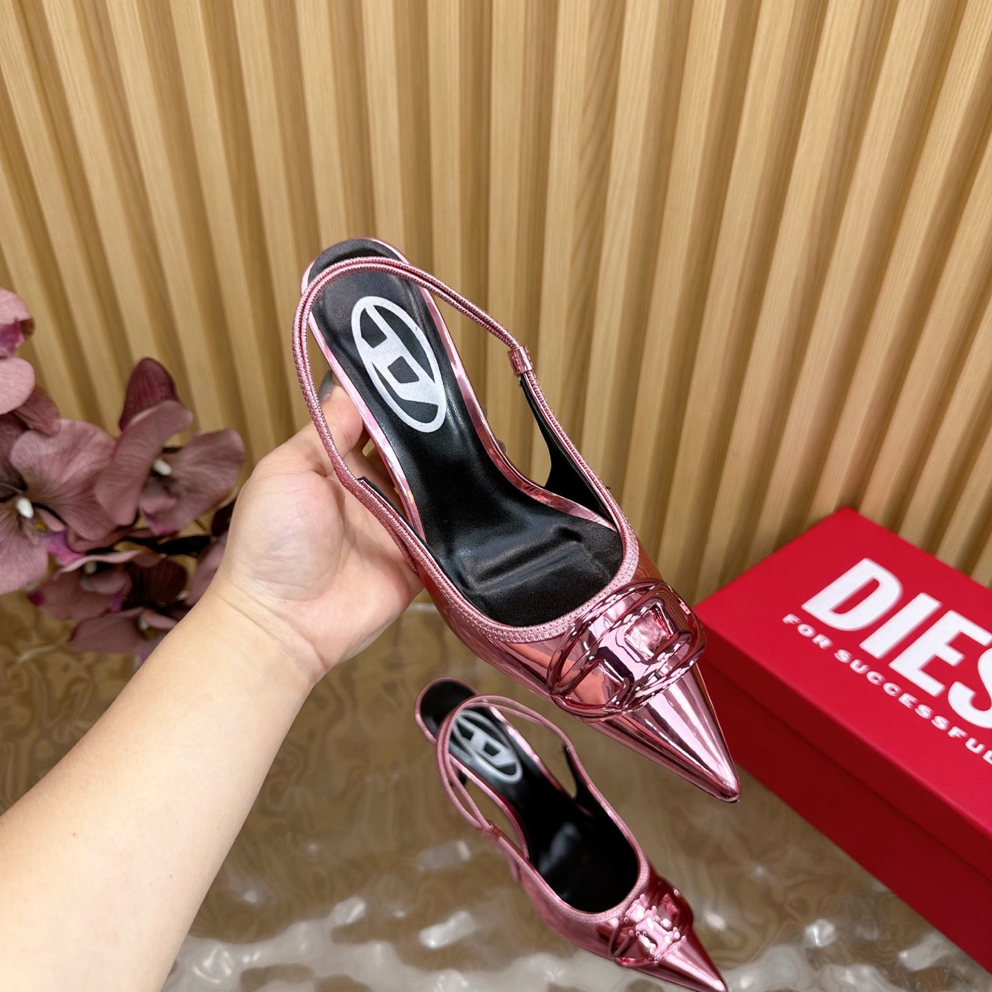 Diesel’s F/W23 Sexy Shoe Prize: Super-Heavy-Explosive Tweezer for Spring/Summer 2025 - 图片 9