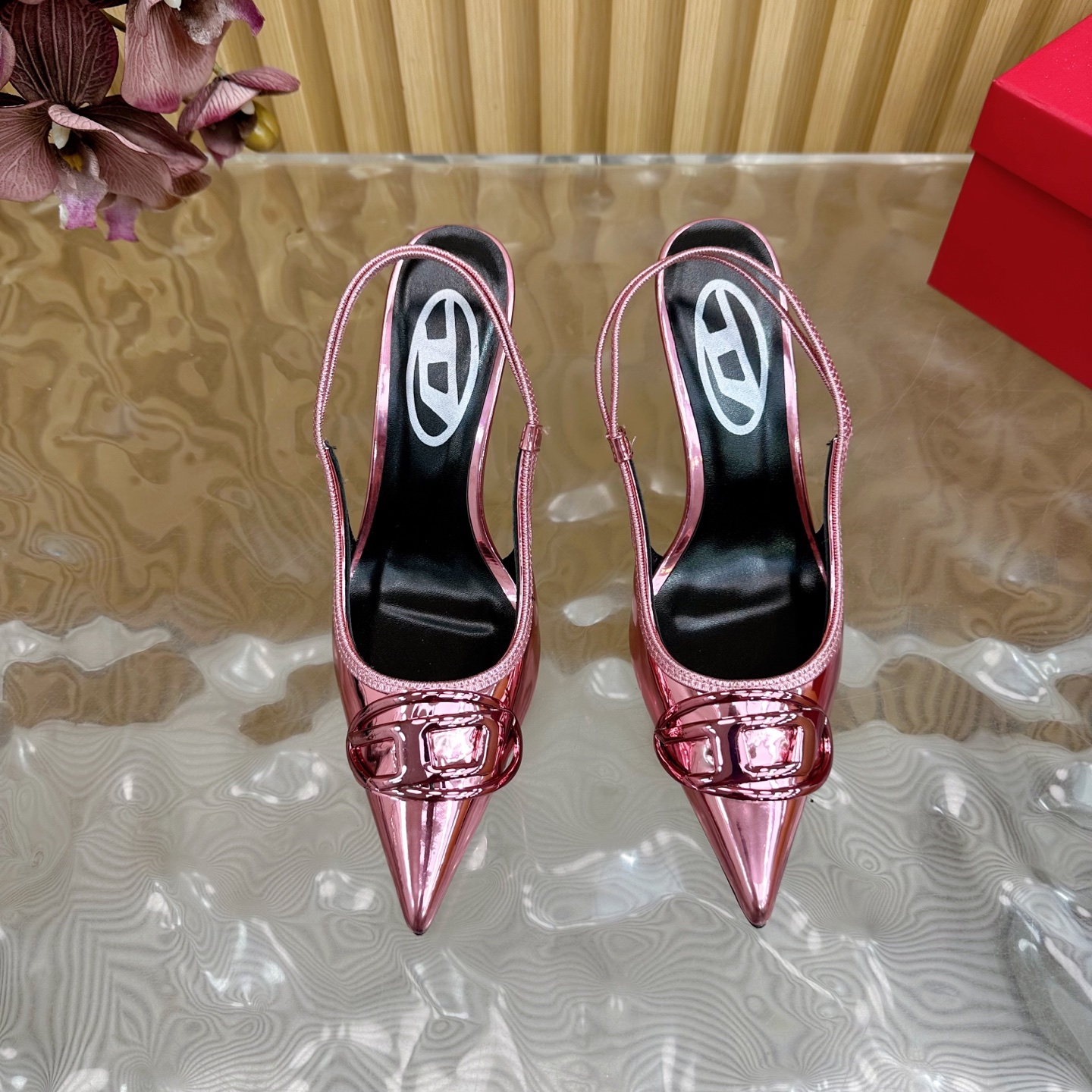 Diesel’s F/W23 Sexy Shoe Prize: Super-Heavy-Explosive Tweezer for Spring/Summer 2025 - 图片 6