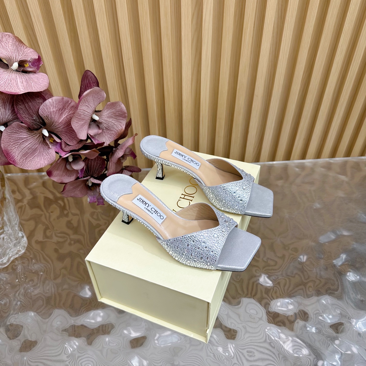 NO:249557,2025SSJIMMY CHOO Dinner High Heel Sandals/Single Shoes ——————————————————————————————————————————————————————————————————————————————————————————————————————————————————————————————————————————————————————————————————————————————————————————————————————————————————————————————————————————————————————————————————————————————————————————————————————————————————————————————————————————————————————————————————————————————————————————————————————————————————————————————————————————————————————————————————————————————————————————————————  heels, slippers, cowhide, sheepskin198609092025SSJIMMY CHOO 晚宴高跟凉鞋/单鞋 ——————————顶级版本 澳大利亚尖头 圆头系列、简直是美上天了,爱上优雅、爱上俏皮的未来感,光看一眼便想马上拥有,但一双精致的高跟鞋确是可以想想滴～ 系列专为超凡绝伦、无所谓的女士而设计,从而打造出别致的整体效果,Jimmy Choo 设计出激发女性一往无前的产品彰显魅力 1面料:烫钻 2内里 羊皮内里 超级柔软细腻 3大底 进口意大利原色牛皮底 4码数 35一39（34、40、42、42定制) 5跟高 6.5cm,高跟鞋拖鞋,jimmy choo,sandals,high heels,slippers,cowhide,sheepskin,Women's Shoes