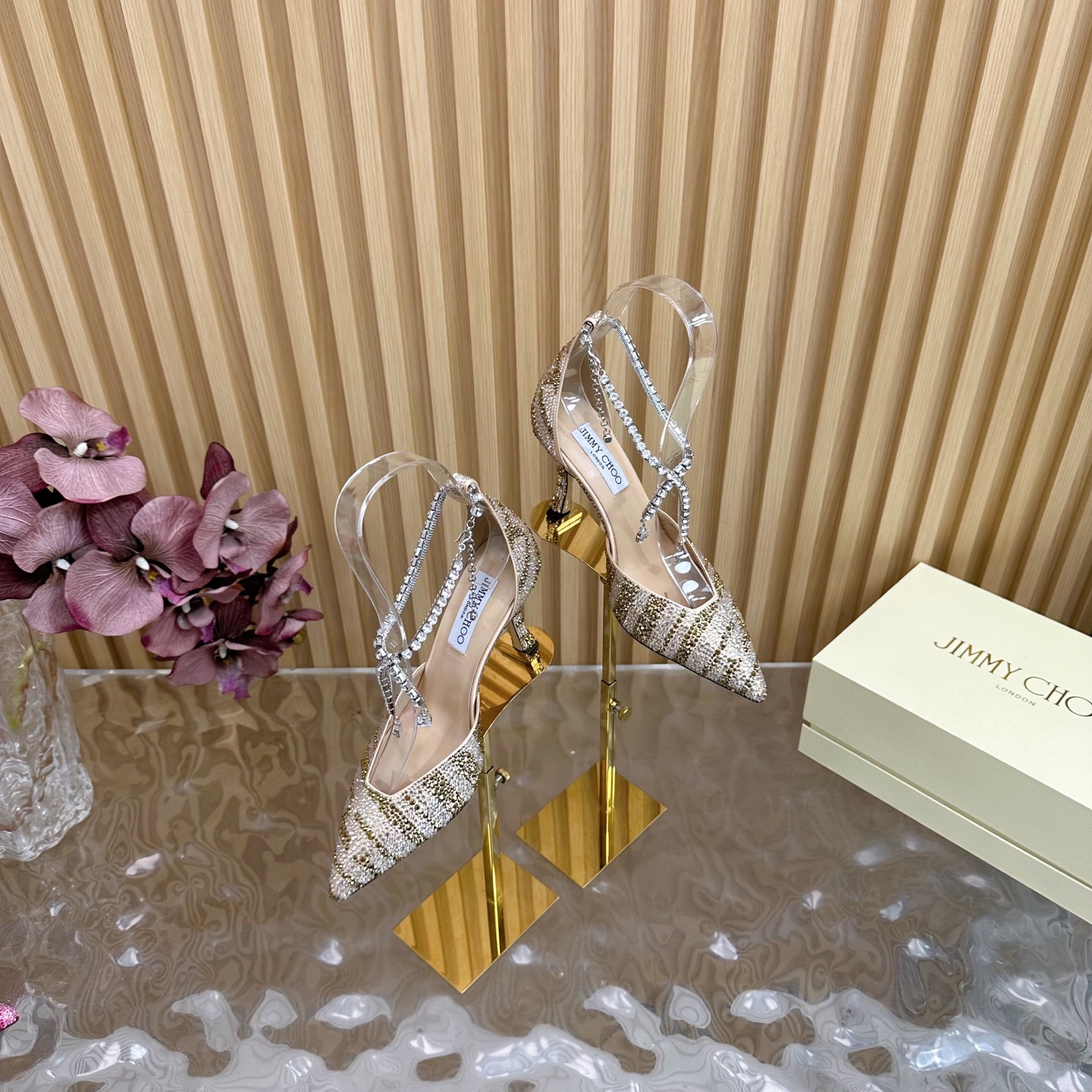 NO:249542,2025SSJIMMY CHOO Dinner High Heel Sandals/Single Shoes ——————————————————————————————————————————————————————————————————————————————————————————————————————————————————————————————————————————————————————————————————————————————————————————————————————————————————————————————————————————————————————————————————————————————————————————————————————————————————————————————————————————————————————————————————————————————————————————————————————————————————————————————————————————————————————————————————————————————————————————————————  heels cowhide sheepskin198609092025SSJIMMY CHOO 晚宴高跟凉鞋/单鞋 ——————————顶级版本 澳大利亚尖头 圆头系列、简直是美上天了,爱上优雅、爱上俏皮的未来感,光看一眼便想马上拥有,但一双精致的高跟鞋确是可以想想滴～ 系列专为超凡绝伦、无所谓的女士而设计,从而打造出别致的整体效果,Jimmy Choo 设计出激发女性一往无前的产品彰显魅力 1面料:钻面 2内里 羊皮内里 超级柔软细腻 3大底 进口意大利原色牛皮底 4码数 35一39（34、40、42、42定制) 5跟高 6.5cm,高跟鞋凉鞋,jimmy choo,sandals,high heels,cowhide,sheepskin,Women's Shoes