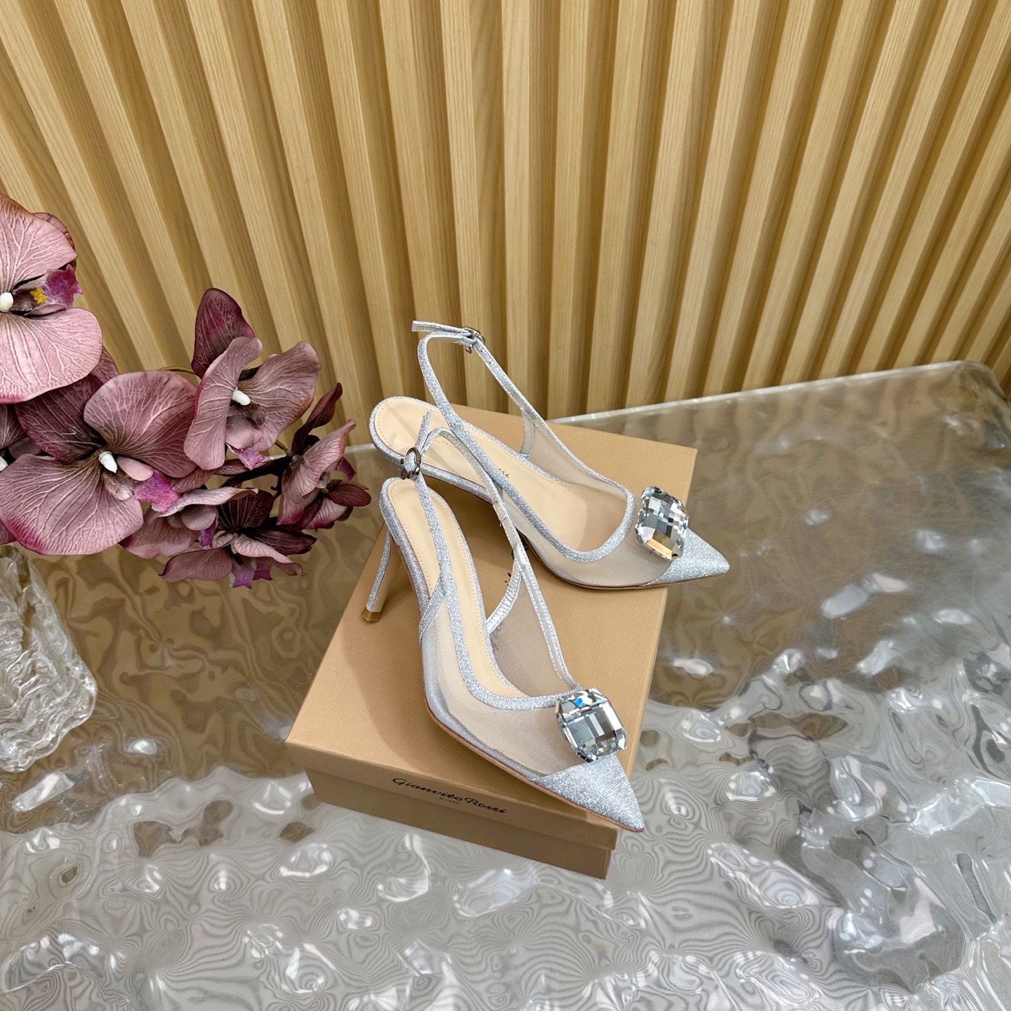 Fashionable Spring Shoes for Women: Modern Elegance and Comfort in Every Step - 图片 2