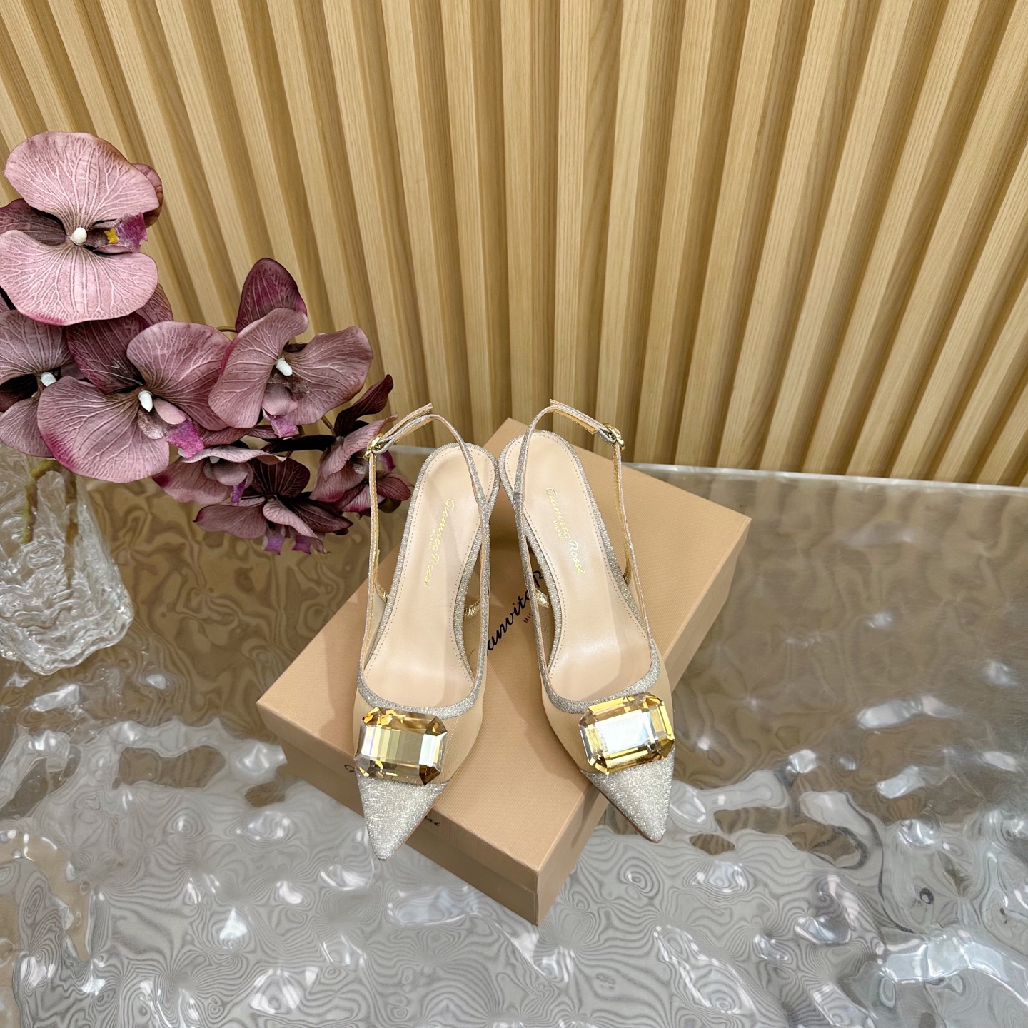 Stylish Spring Shoes for Women: Modern Elegance and Comfort in Every Step - 图片 3
