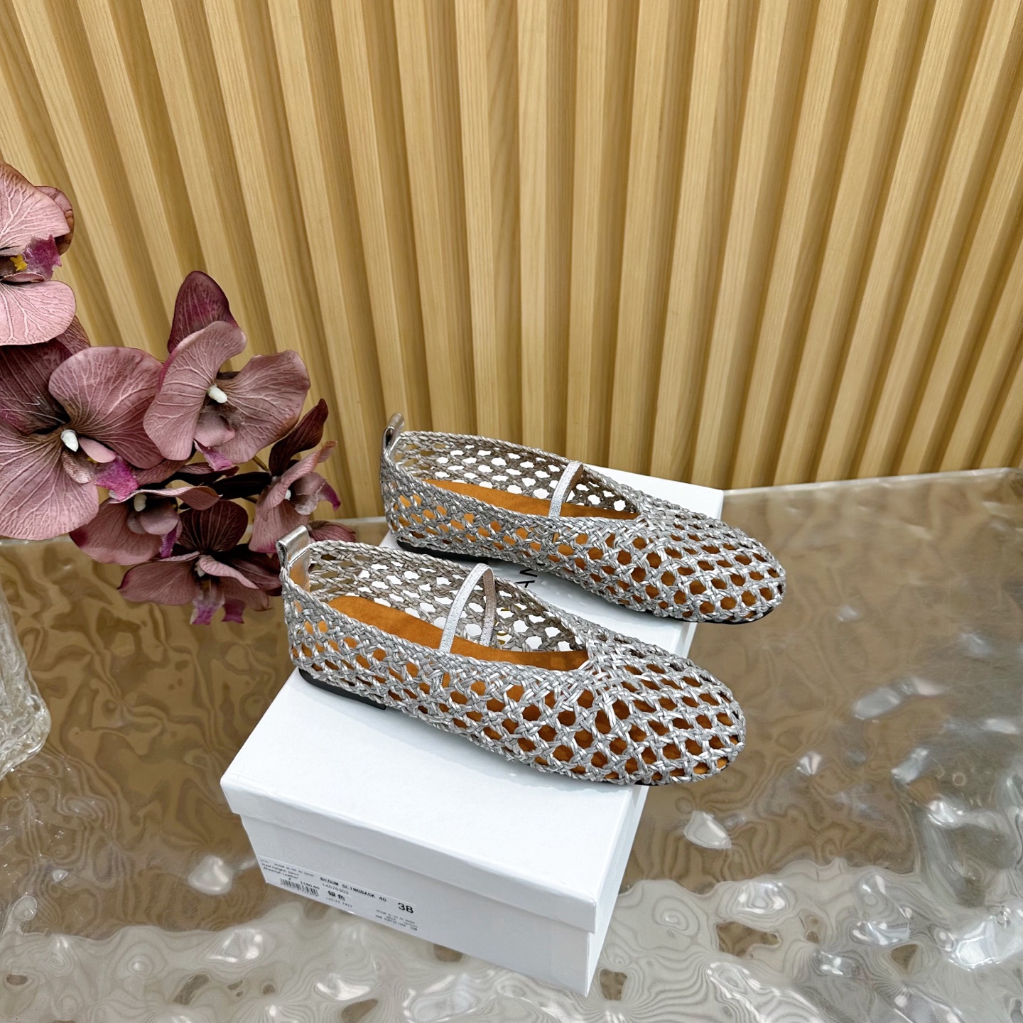 Fashion Trends for Summer 2025: Shiny Crystal-Coated Shoes with Velvet Details.