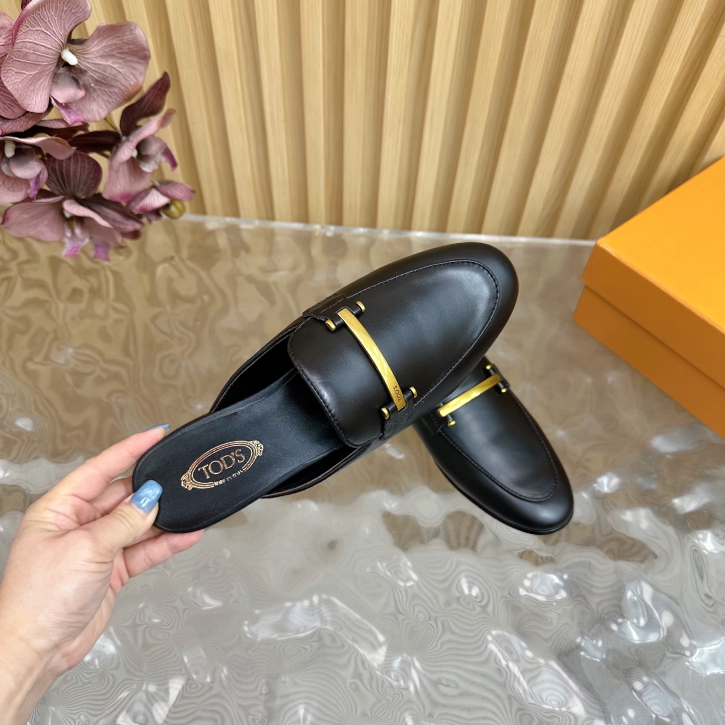 “2025 Luxury Tod’s: Original Custom Cattle Skin Shoes with Italian Big Bottom” - 图片 9