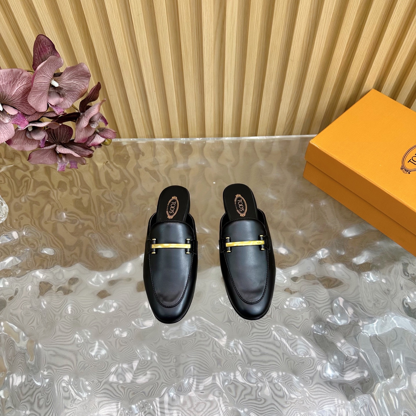 “2025 Luxury Tod’s: Original Custom Cattle Skin Shoes with Italian Big Bottom” - 图片 3