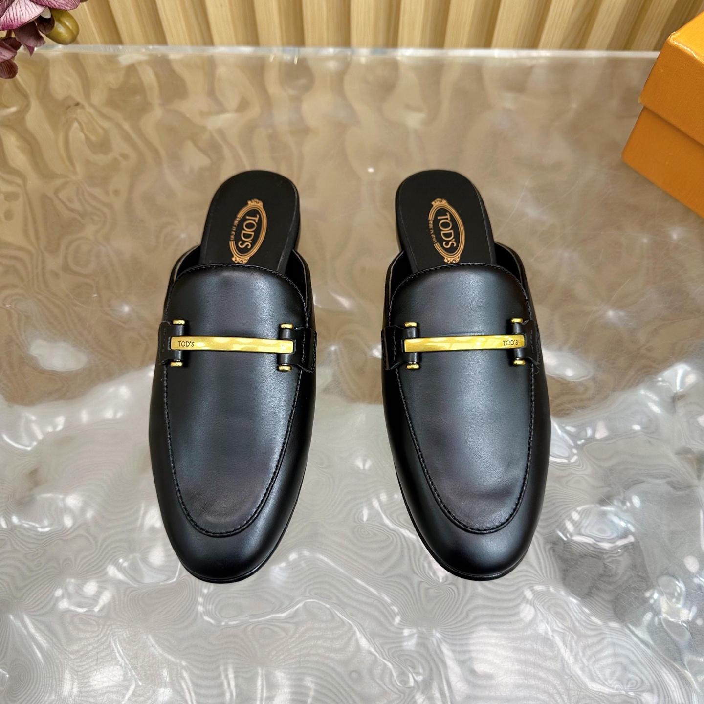 “2025 Luxury Tod’s: Original Custom Cattle Skin Shoes with Italian Big Bottom” - 图片 4