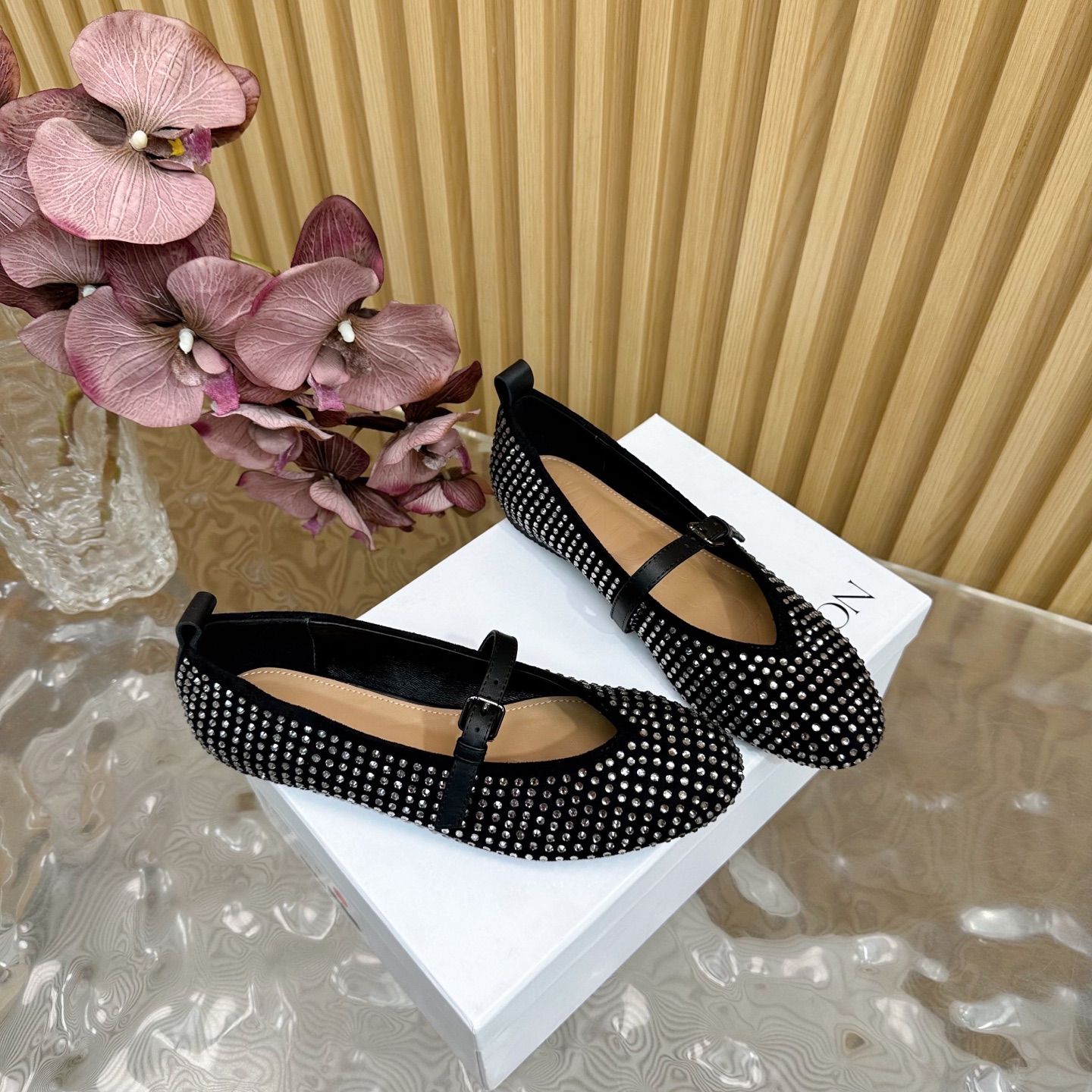 Review: High-Quality Mary Jane Shoe with Unique Design and Comfortable Fit - 图片 2